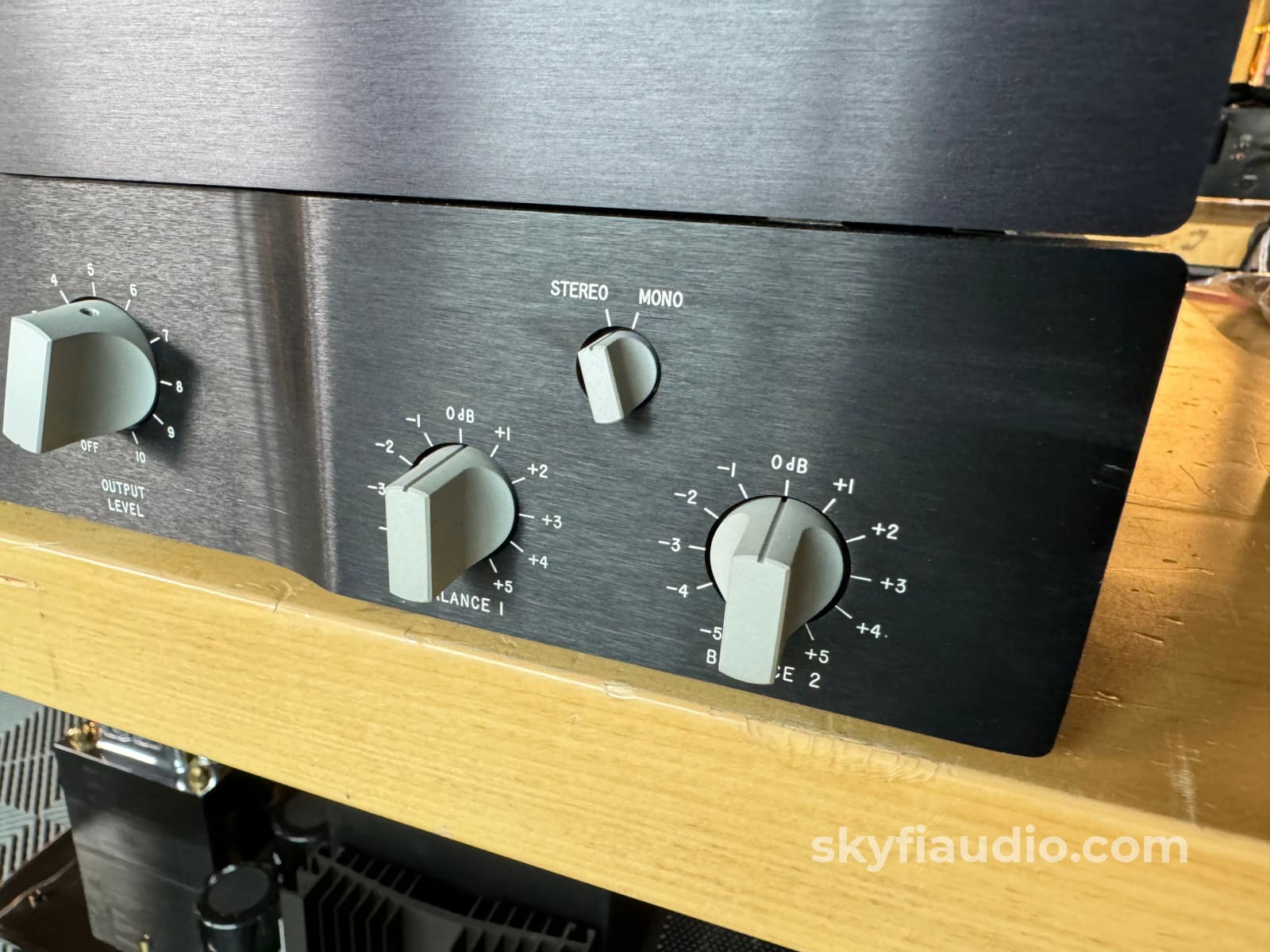 Mark Levinson No.26 Vintage Analog Preamp With Balanced Card And Power Supply (Pls-226) - Serviced