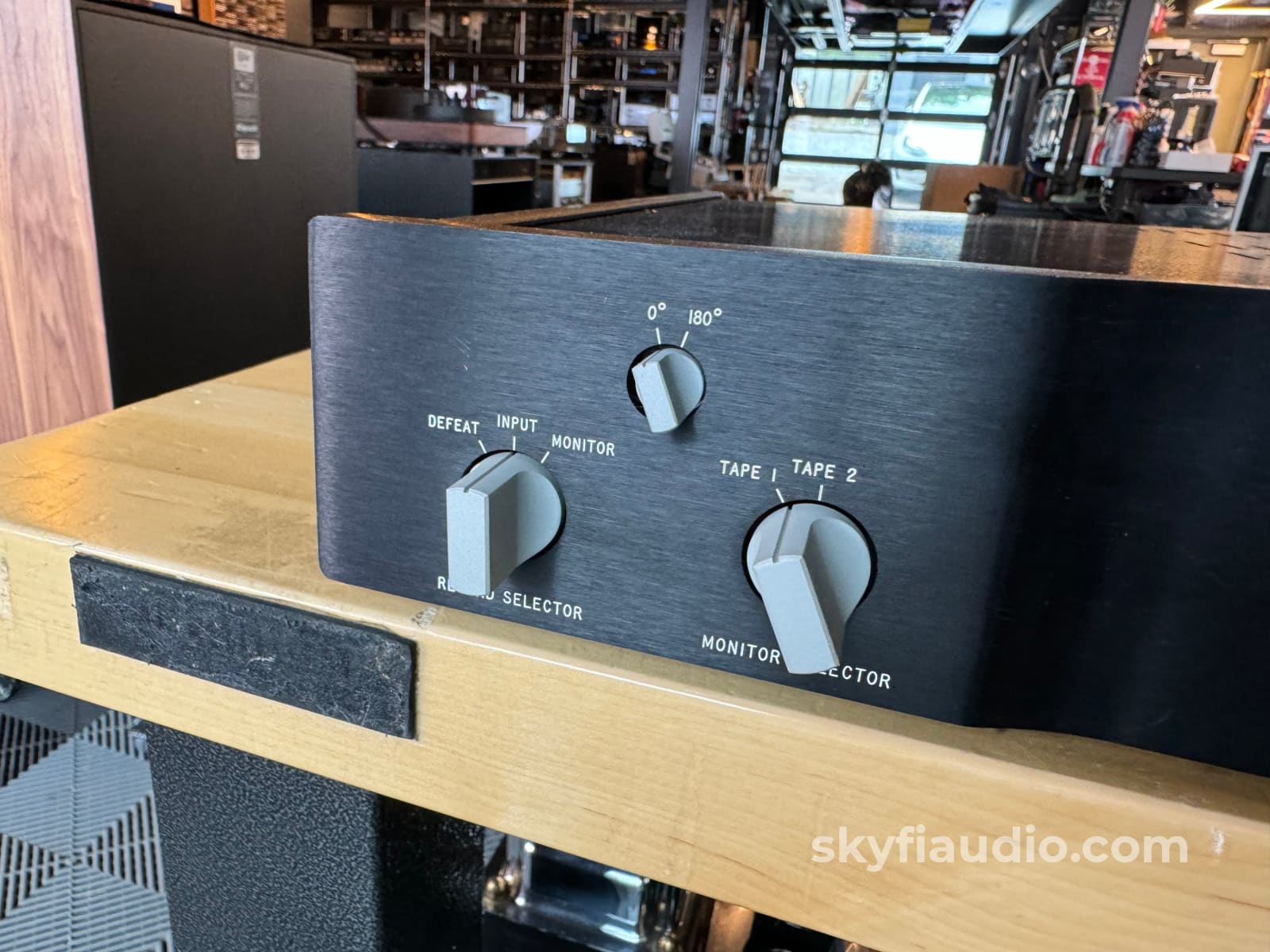 Mark Levinson No.26 Vintage Analog Preamp With Balanced Card And Power Supply (Pls-226) - Serviced