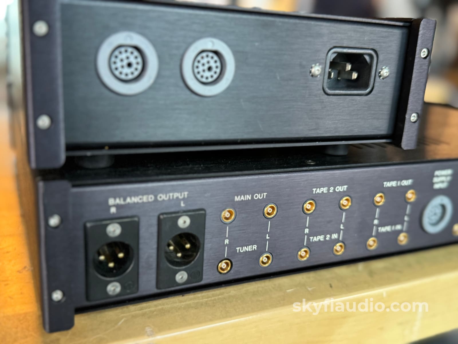 Mark Levinson No.26 Vintage Analog Preamp With Balanced Card And Power Supply (Pls-226) - Serviced