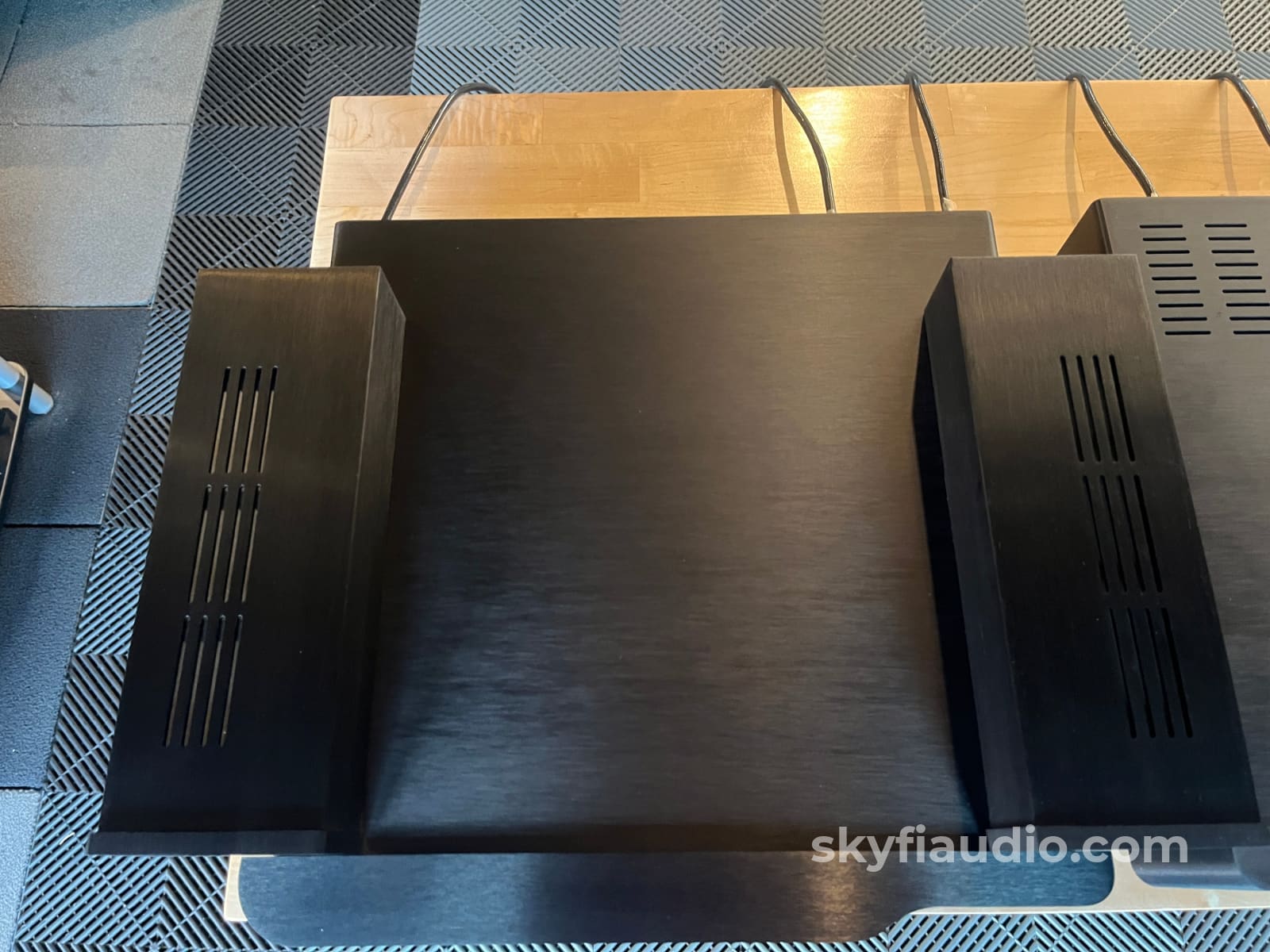 Mark Levinson No. 31 Top Loading CD Transport w/ No. 30 Reference Digital Processor and PLS 330 Power Supply CD