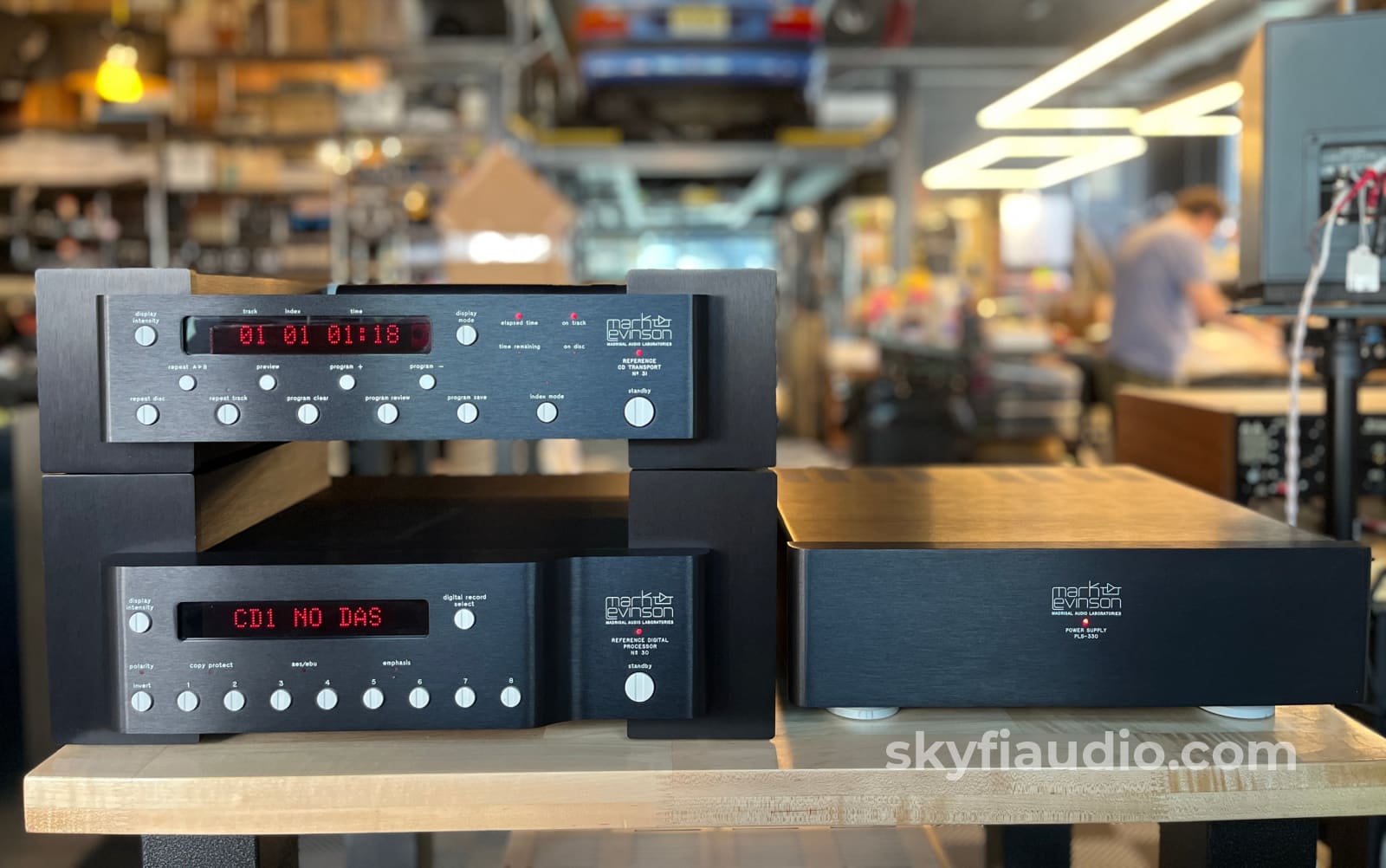 Mark Levinson No. 31 Top Loading CD Transport w/ No. 30 Reference Digital Processor and PLS 330 Power Supply CD