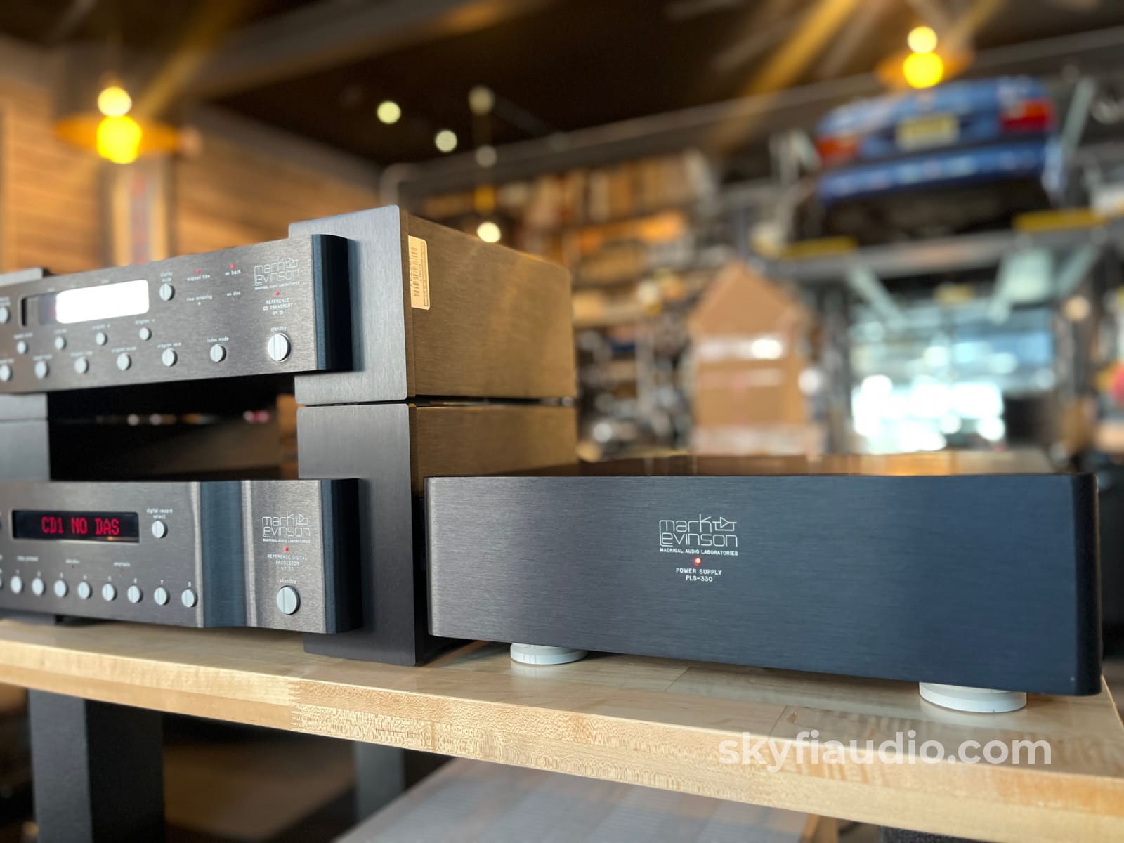 Mark Levinson No. 31 Top Loading CD Transport w/ No. 30 Reference Digital Processor and PLS 330 Power Supply CD