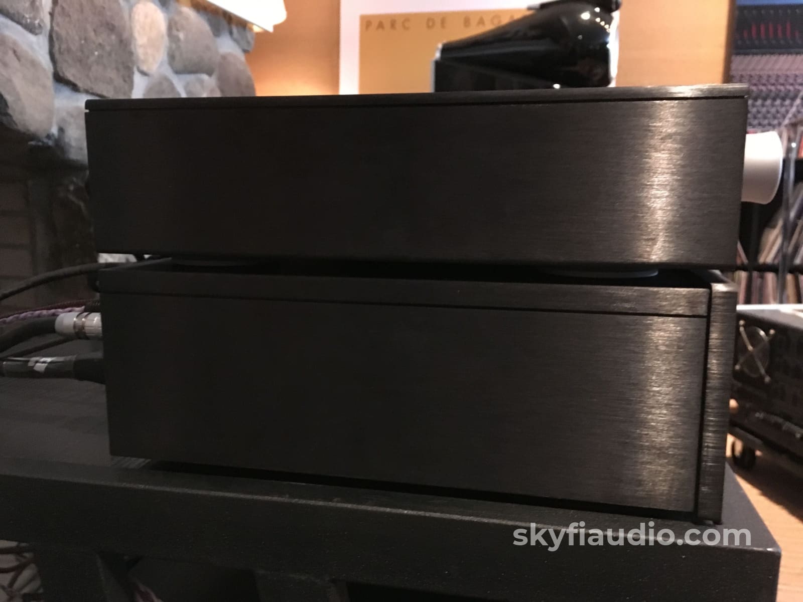 Mark Levinson No.32 Flagship Preamp With Phono Preamplifier