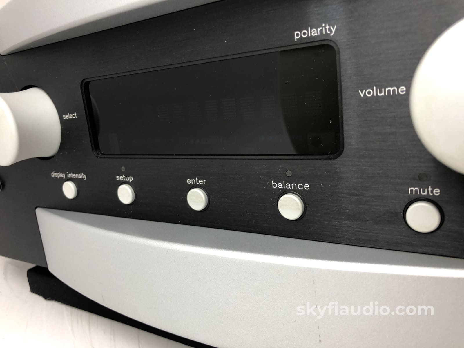 Mark Levinson No.383 Integrated Solid State Stereo Amplifier