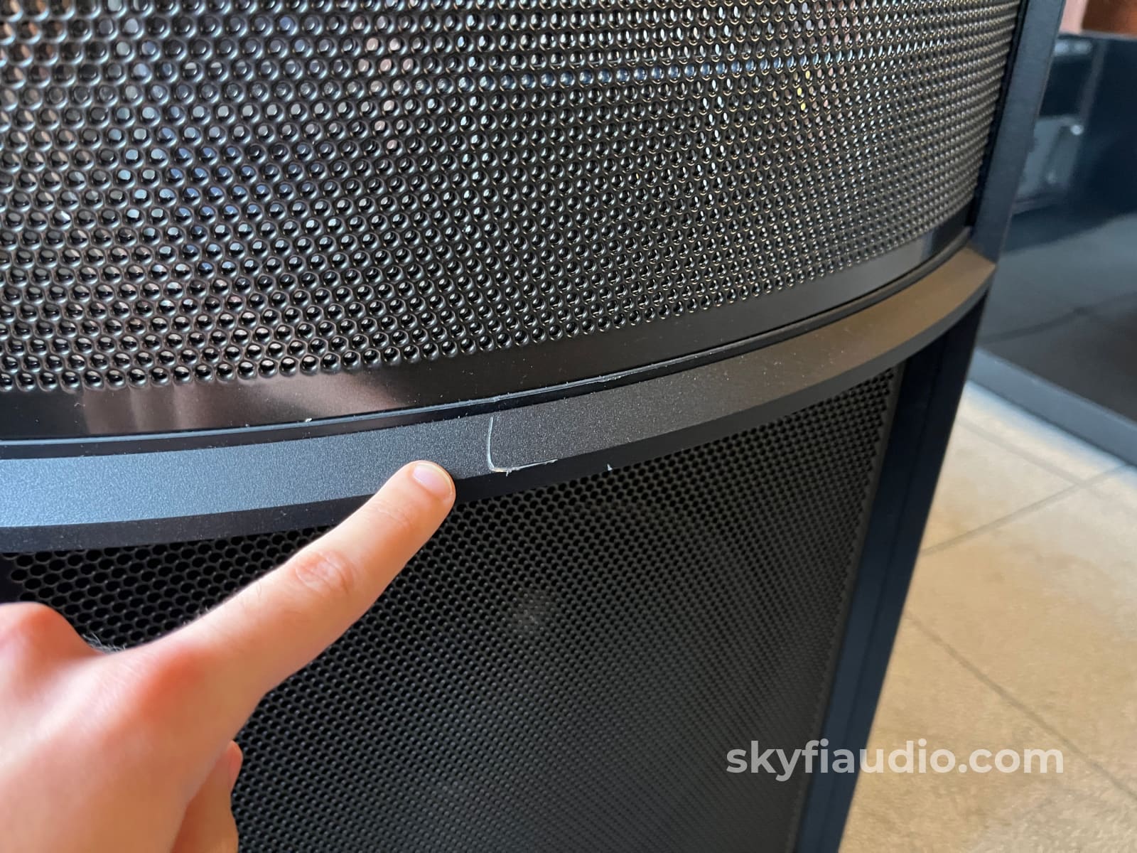 Martin Logan Renaissance ESL15A Loudspeakers - Hybrid Electrostatic - Gloss Black - Complete Kit Amplifier