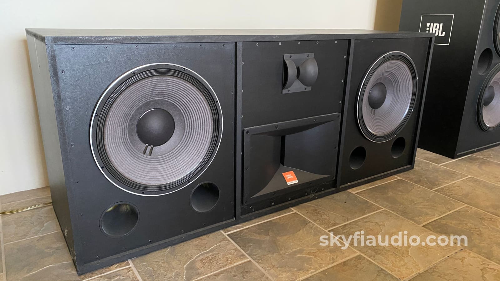 Massive Jbl Professional 6.2 Home Theater Speaker System - New! Speakers