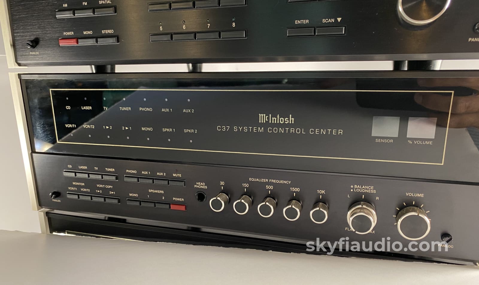 Mcintosh 4 Piece System From The 1980S And 1990S = C37 + Mc7200 Mcd7007 Mr7083 Skyfi Curated