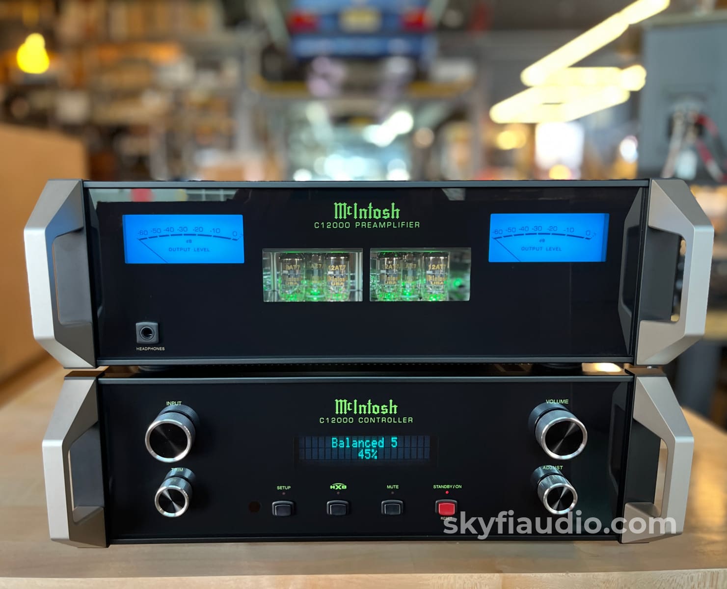 McIntosh C1200 Preamplifer - Pre-Loved Preamplifier