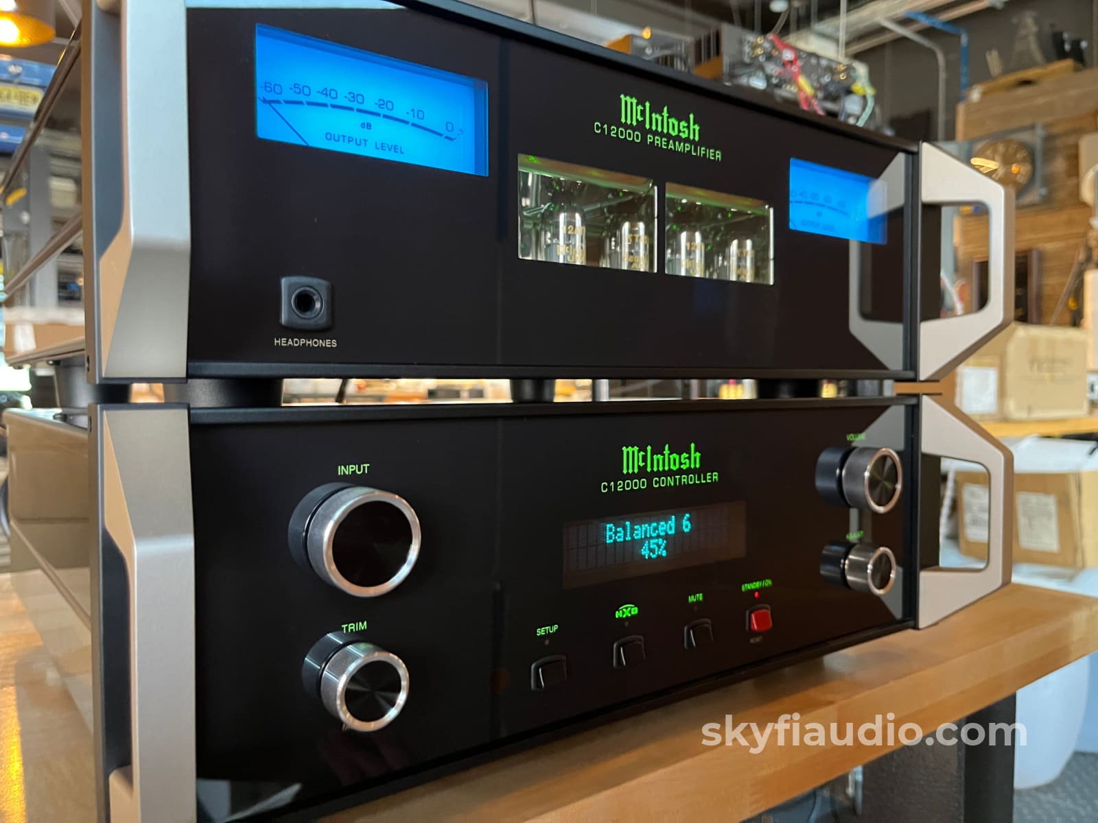 McIntosh C1200 Preamplifer - Pre-Loved Preamplifier