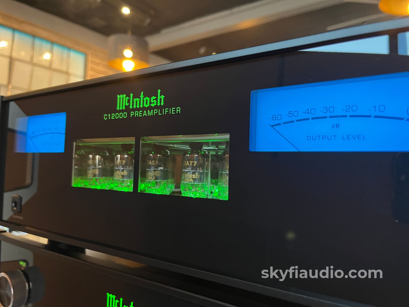 McIntosh C1200 Preamplifer - Pre-Loved Preamplifier