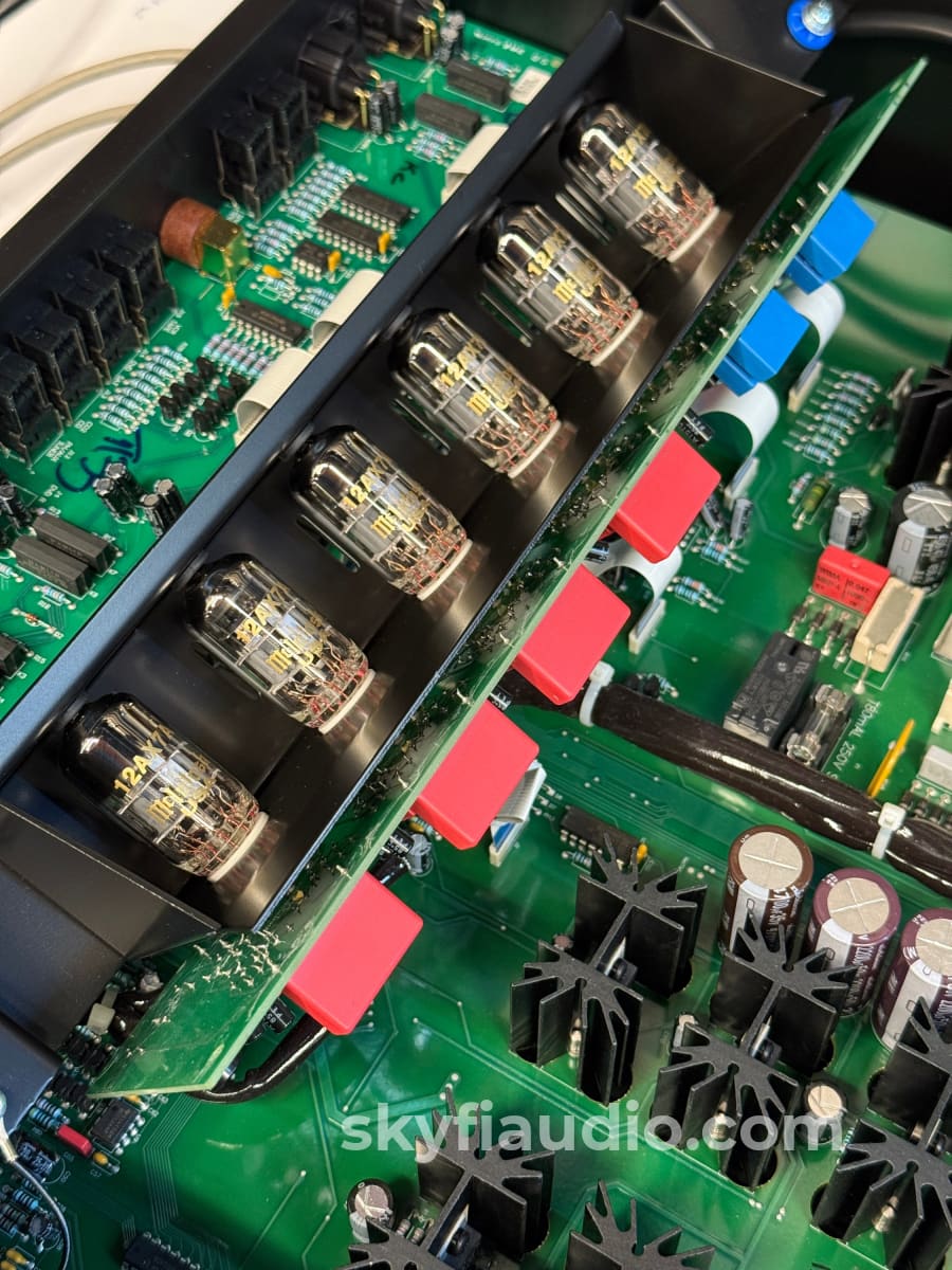 McIntosh C22 MKIV Tube Preamplifier Preamplifier