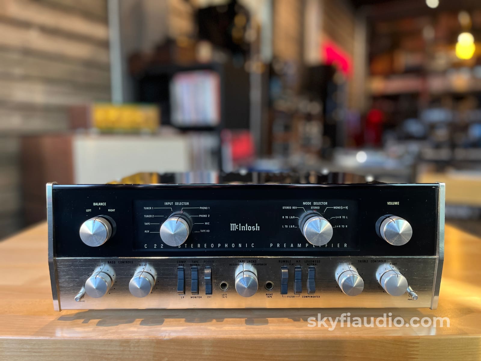 McIntosh C22 Vintage All-Tube Preamplifier - Holy Grail Vintage McInto