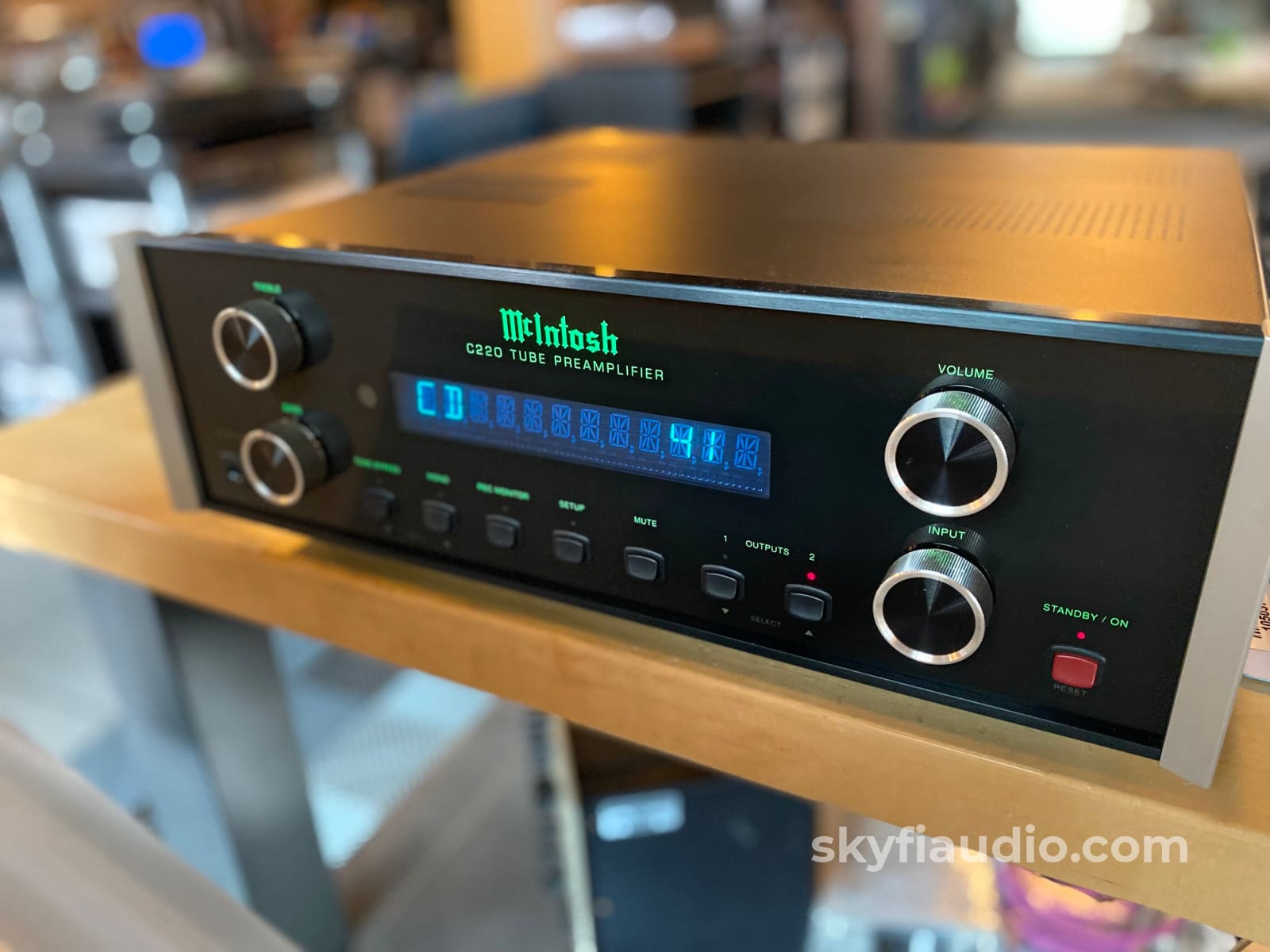 Mcintosh C220 All-Analog Tube Preamplifier W/Phono