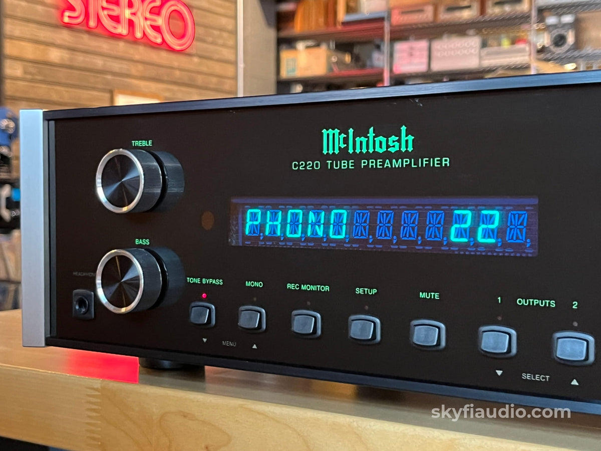 McIntosh C220 Tube Preamplifier - All Analog w/ Fiber Optic Lighting - Preamplifier