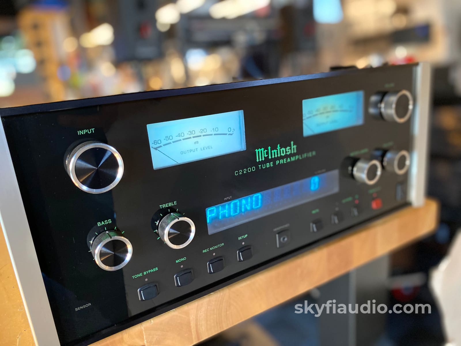 Mcintosh C2200 Tube Preamplifier - All Analog For Purists