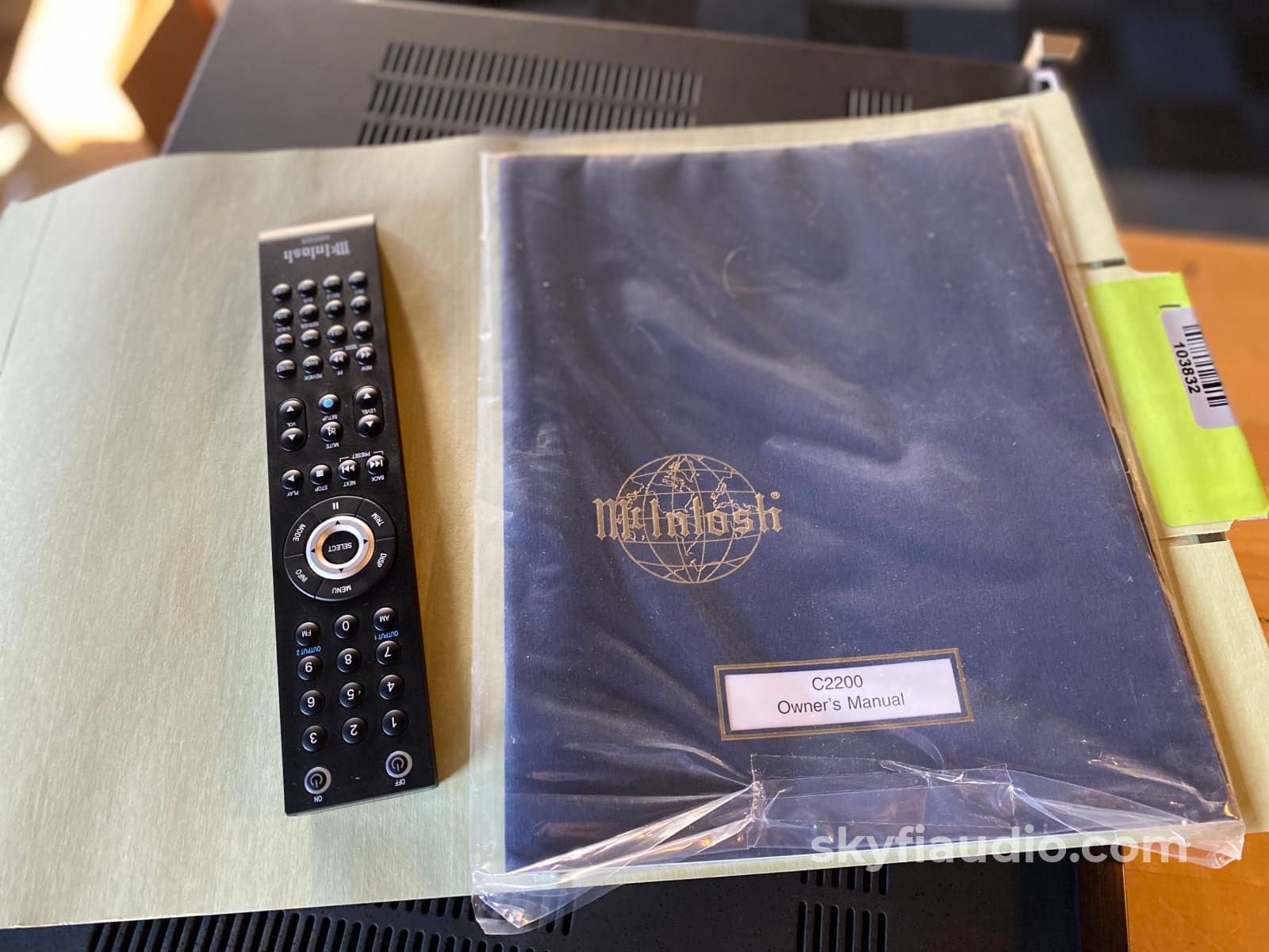 Mcintosh C2200 Tube Preamplifier - All Analog For Purists