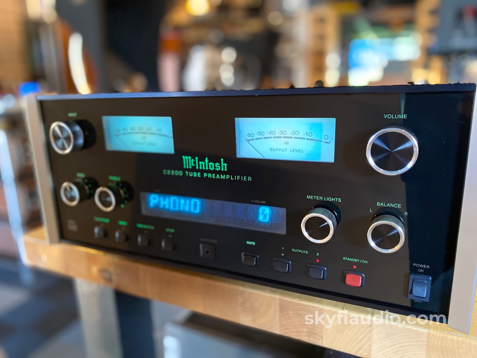 Mcintosh C2200 Tube Preamplifier - All Analog For Purists