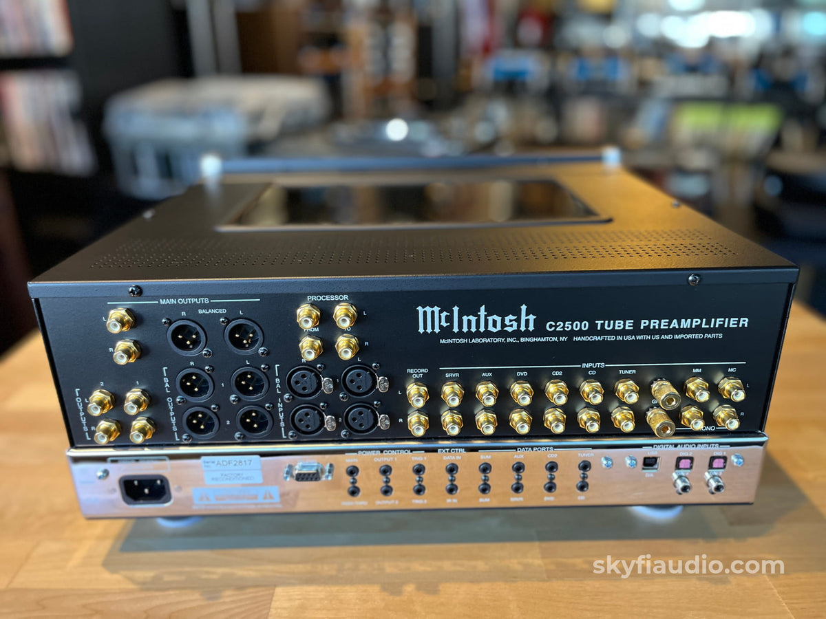 McIntosh C2500 Tube Preamplfier - Complete W/ Remote - Preamplifier