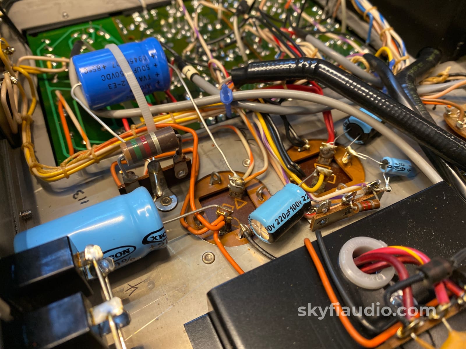 Mcintosh C26 Vintage Preamp In Gorgeous Wood Case Serviced Preamplifier