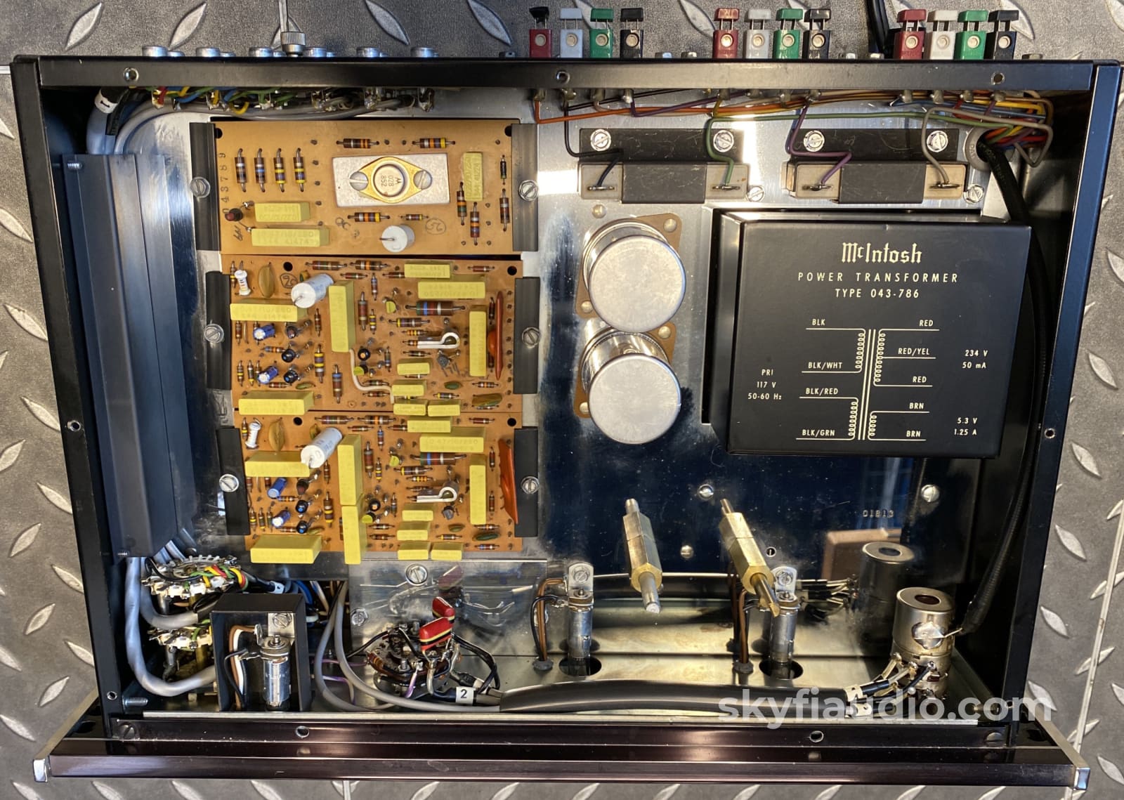 Mcintosh C26 Vintage Preamp In Gorgeous Wood Case Serviced Preamplifier