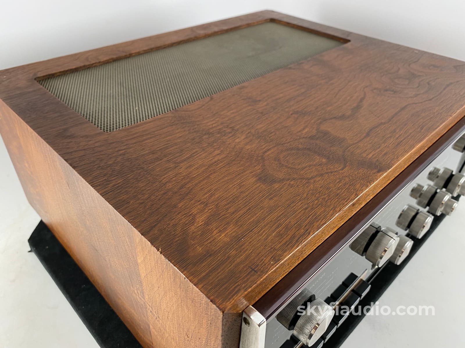 Mcintosh C26 Vintage Preamp In Gorgeous Wood Case Serviced Preamplifier