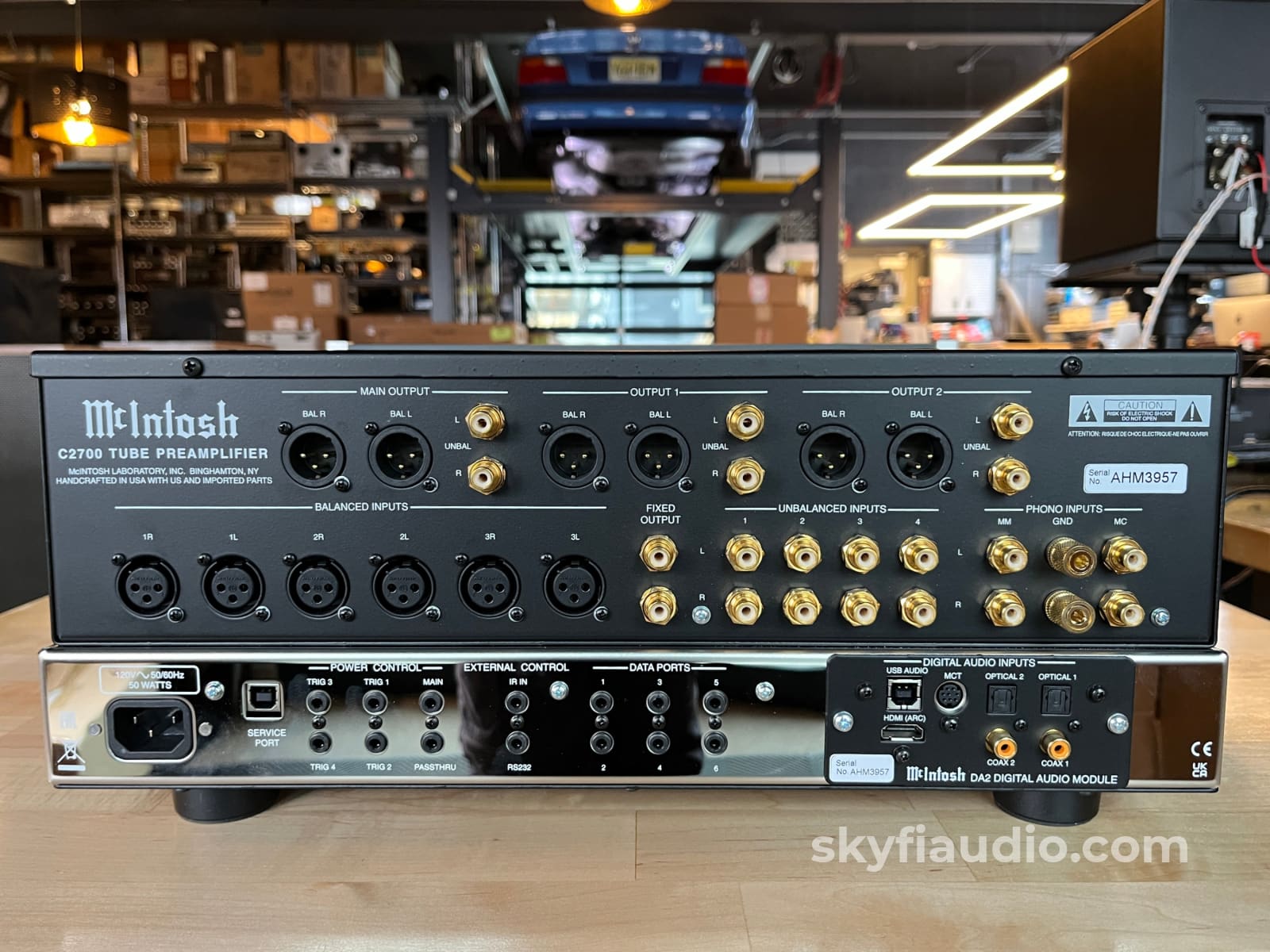 McIntosh C2700 Tube Preamplifier and Quad Balanced DAC - Pre-Loved Preamplifier