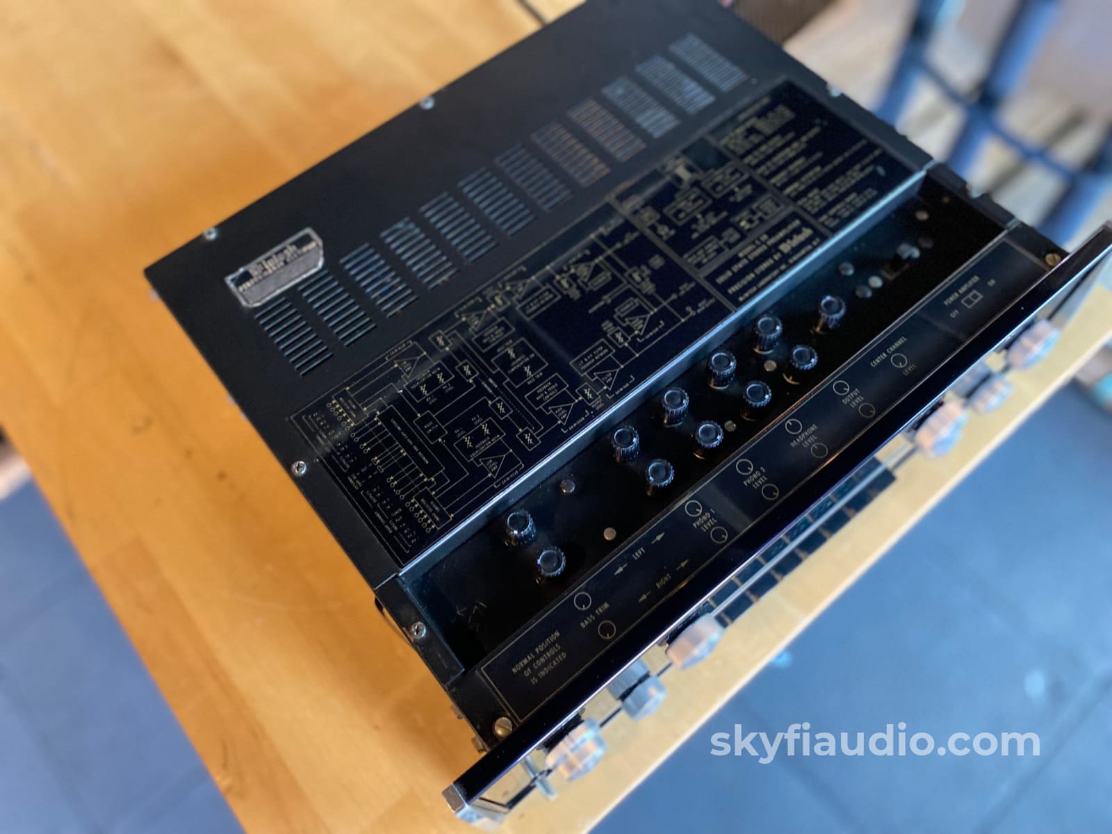 Mcintosh C28 All Analog Vintage Preamp - Clean Preamplifier