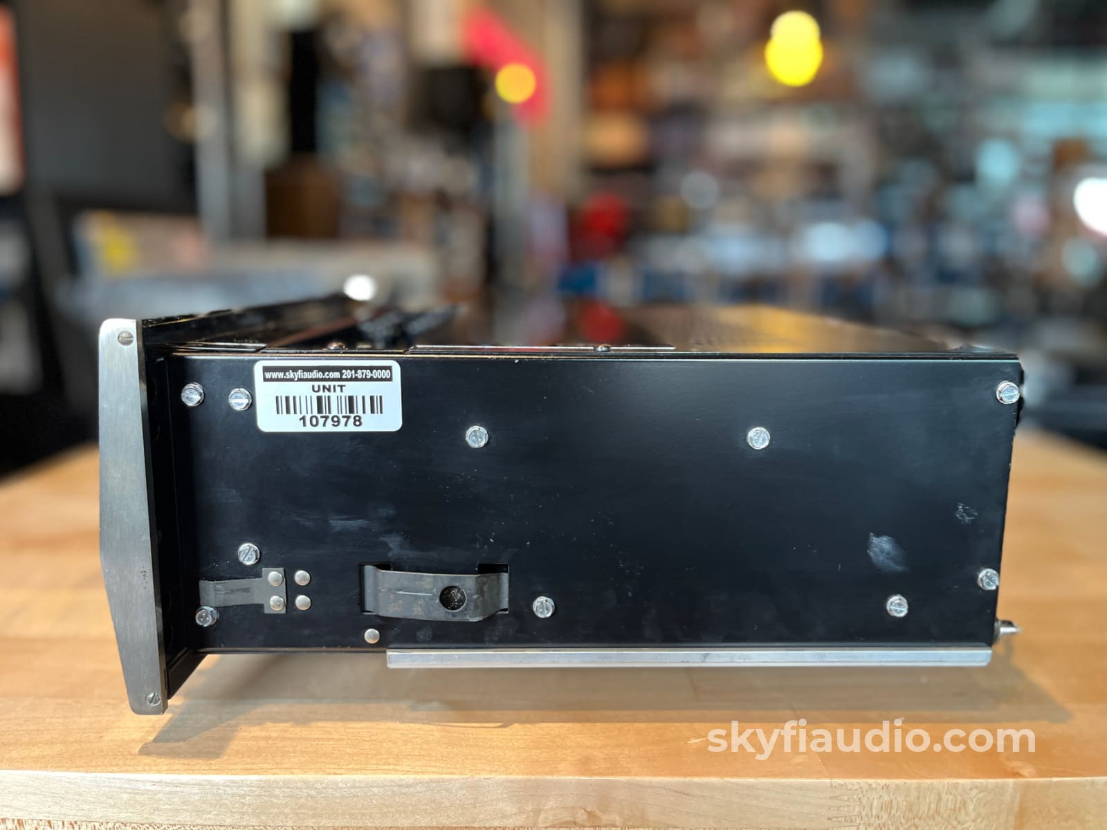 McIntosh C28 Solid State Vintage Preamplifier - Survivor - Preamplifier