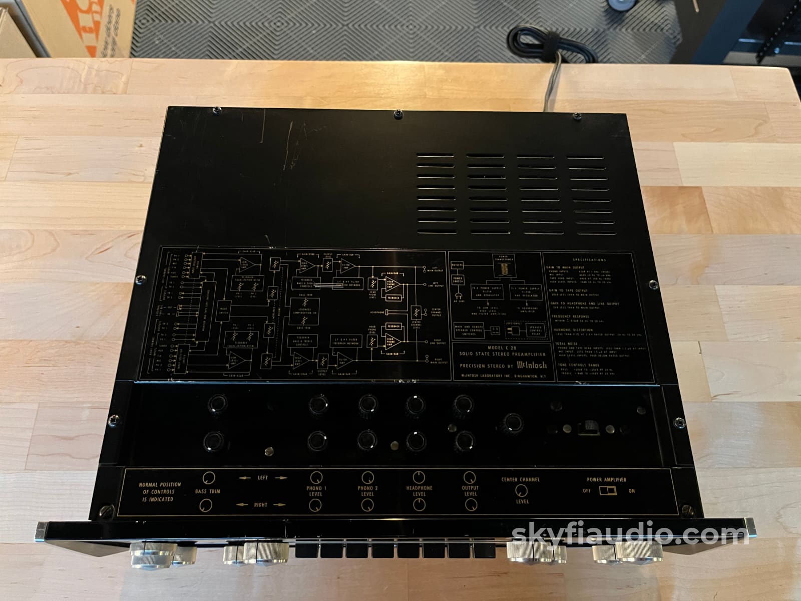 McIntosh C28 Vintage Solid State Preamplifier - Survivor Preamplifier