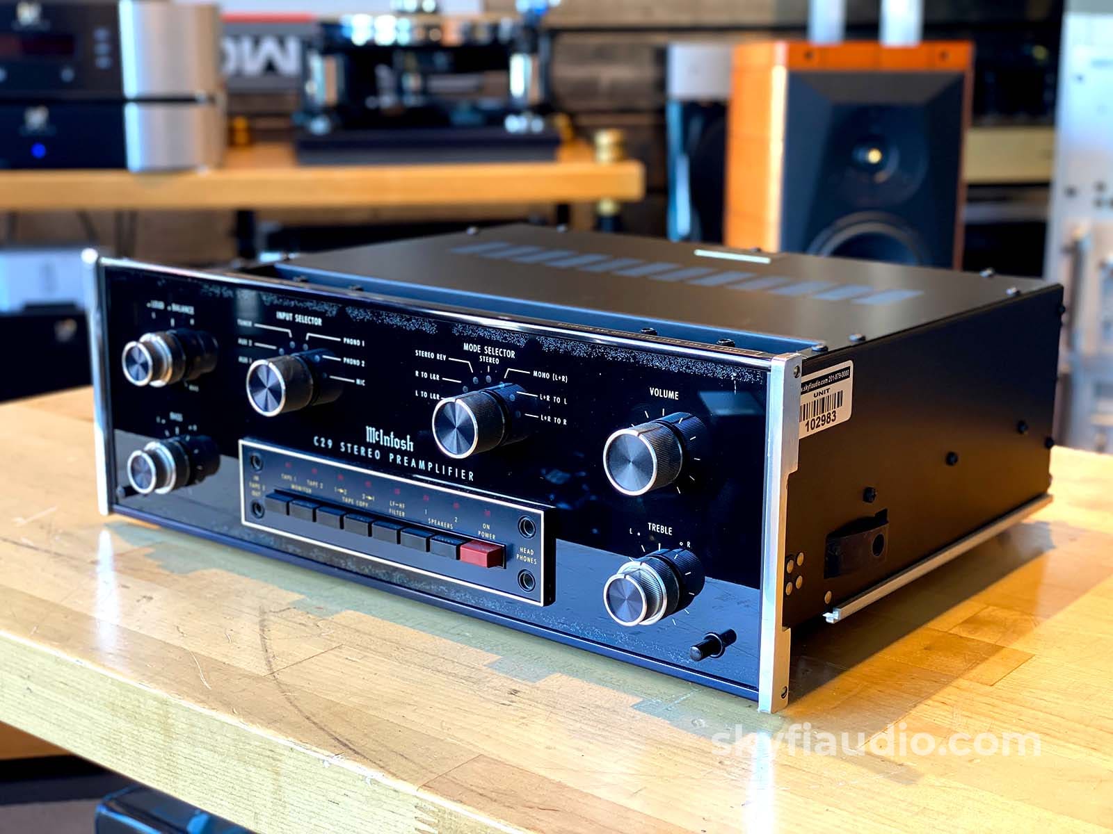 McIntosh C29 ステレオプリアンプ McIntosh C29 Vintage Preamplifier