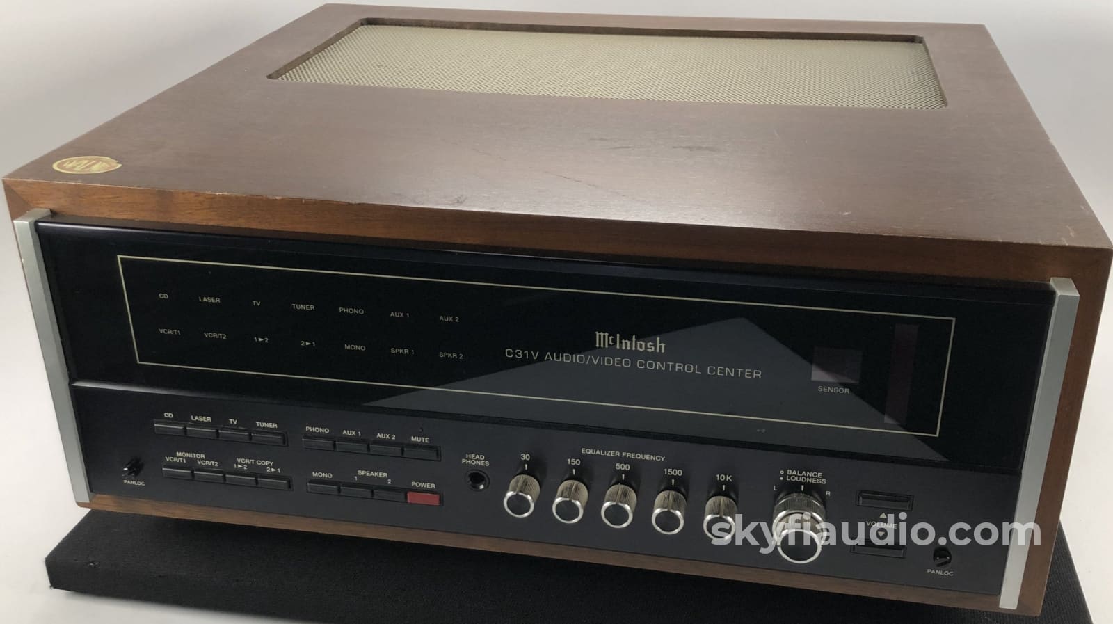 Mcintosh C31V Preamp With Phono - Includes Remote Wood Case And Manual Preamplifier