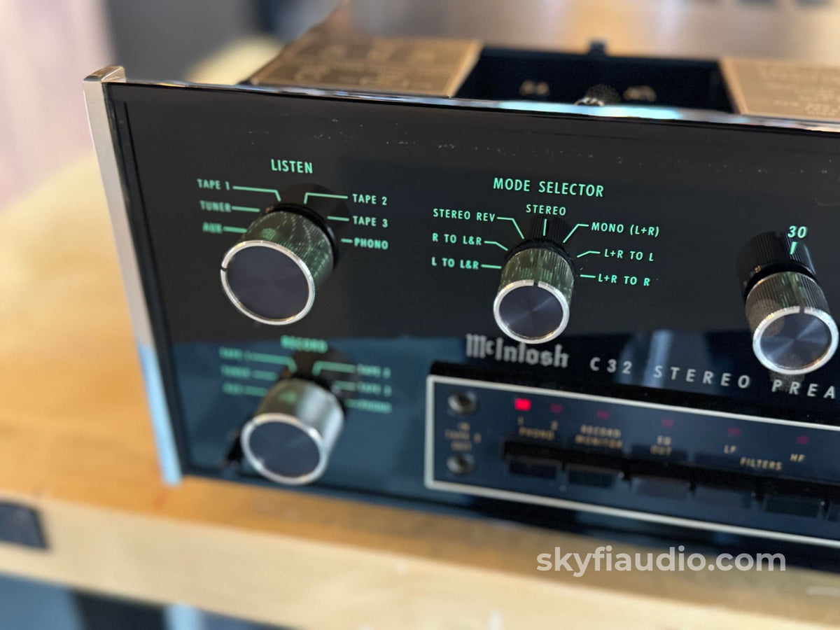 Mcintosh C32 Vintage Preamp With Phone And Eq - Serviced & Upgraded Preamplifier