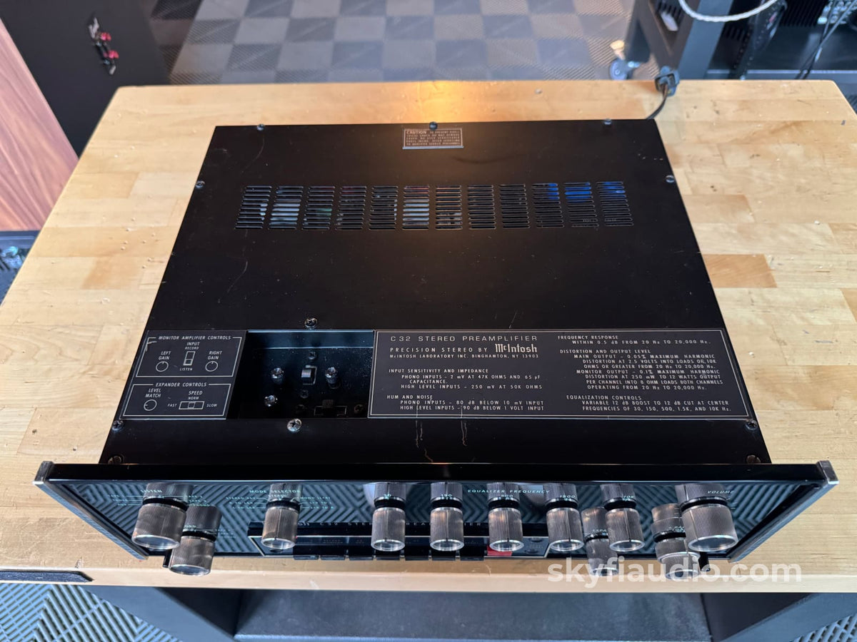 Mcintosh C32 Vintage Preamp With Phone And Eq - Serviced & Upgraded Preamplifier