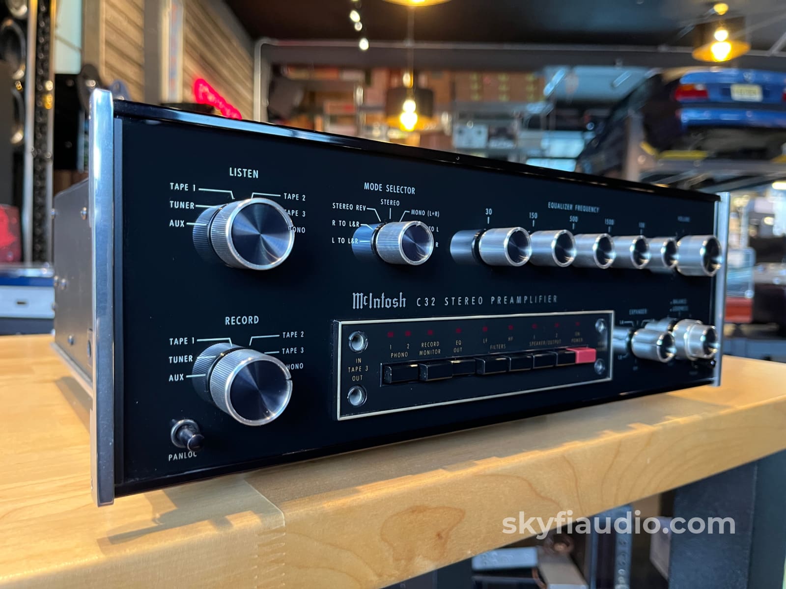 McIntosh C32 Vintage Solid State Preamplifier - SkyFi Overhauled Preamplifier