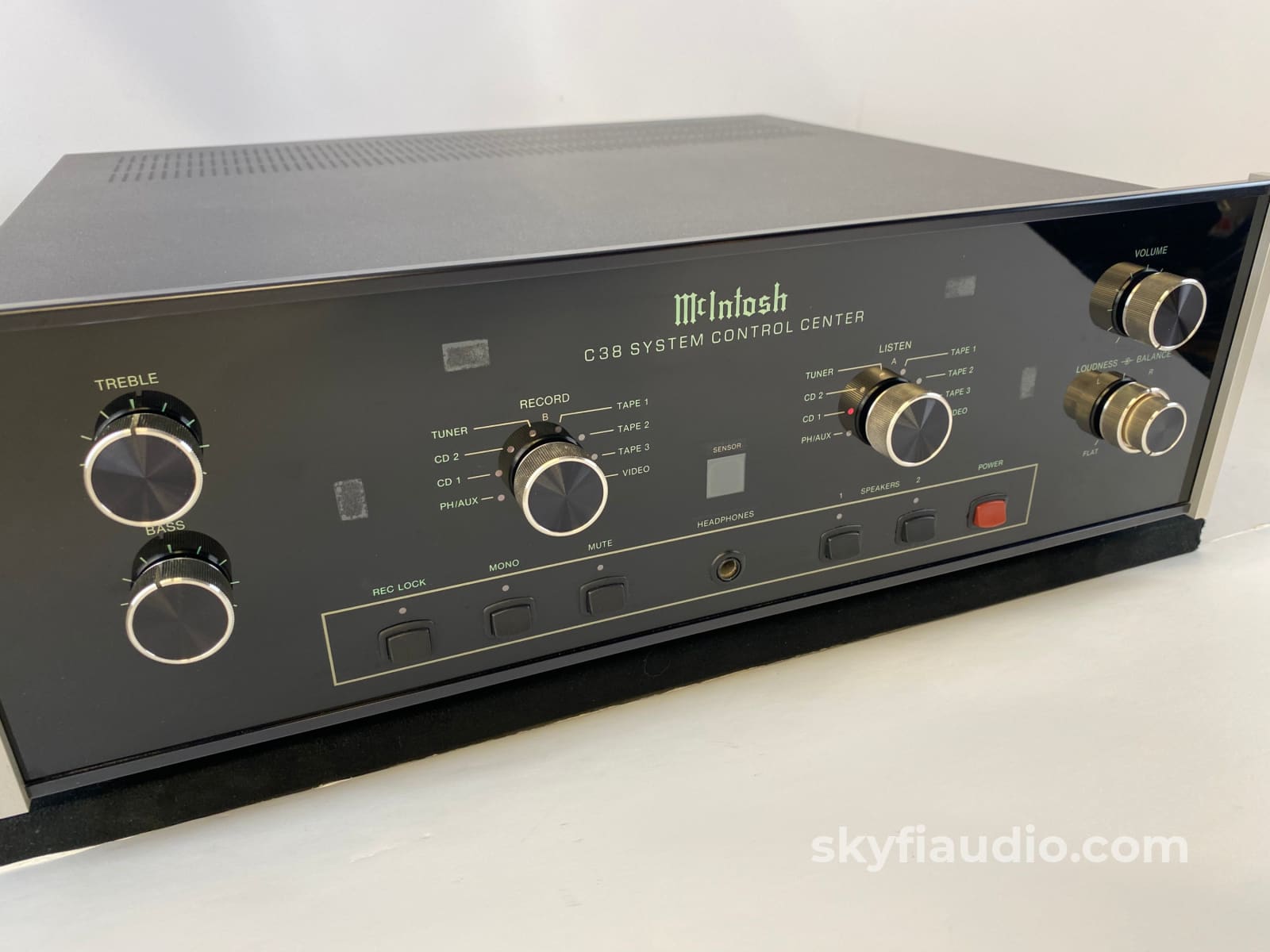 Mcintosh C38 Preamplifier - Full Featured Including Phono Stage