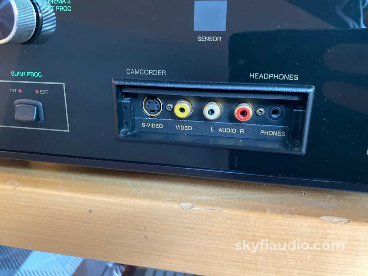 Mcintosh C39 Solid State Preamp W/Phono Processor