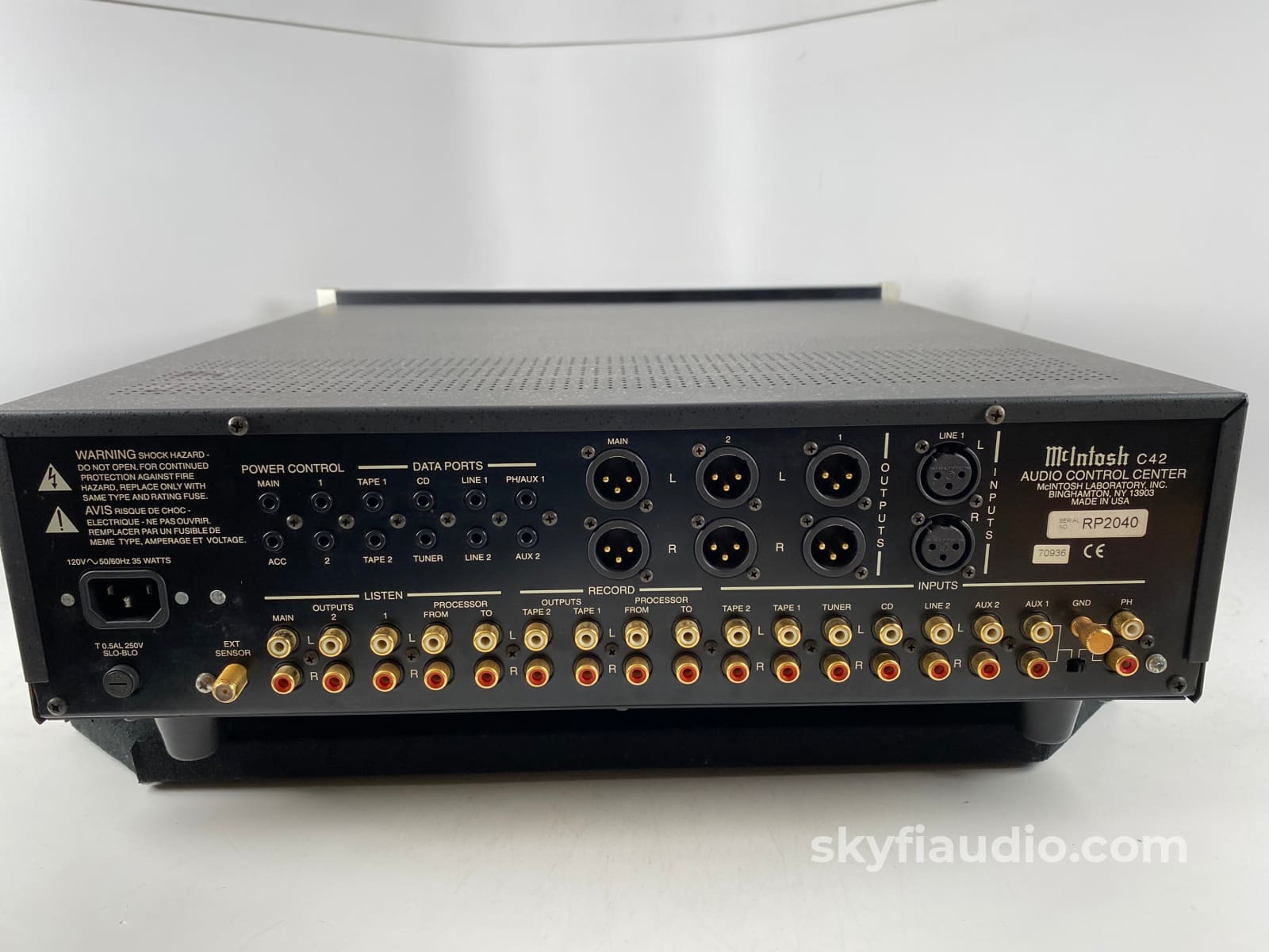 Mcintosh C42 Analog Preamplifier With Exclusive 8-Band Equalizer And Phono
