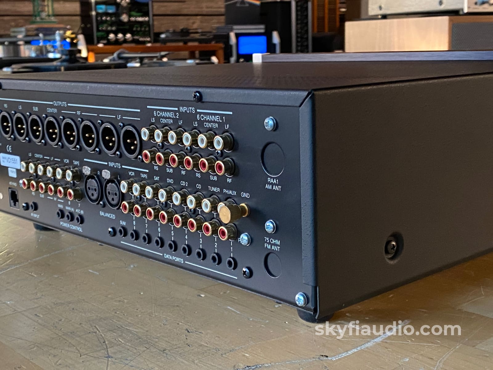 Mcintosh C45 Preamp - All Analogue With Phone Input Fiber Optic Lighting Preamplifier