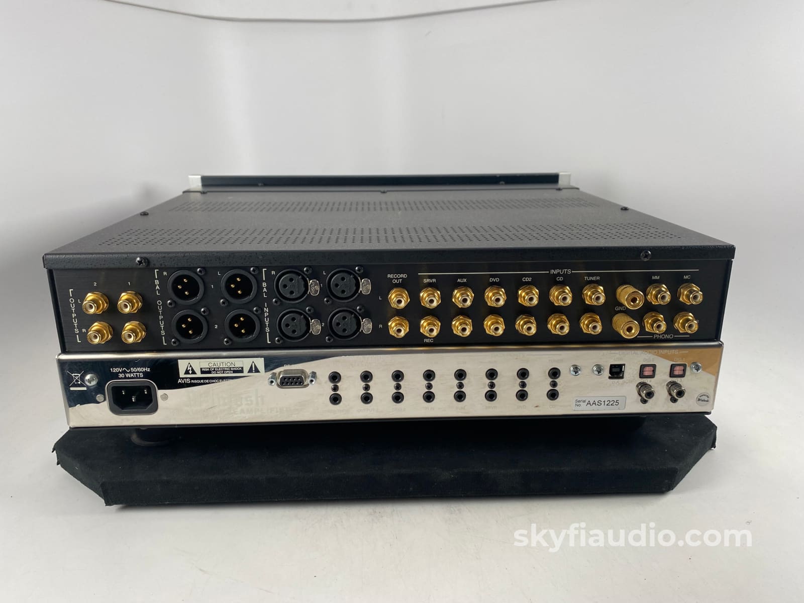 Mcintosh C48 Preamplifier With Built In Dac