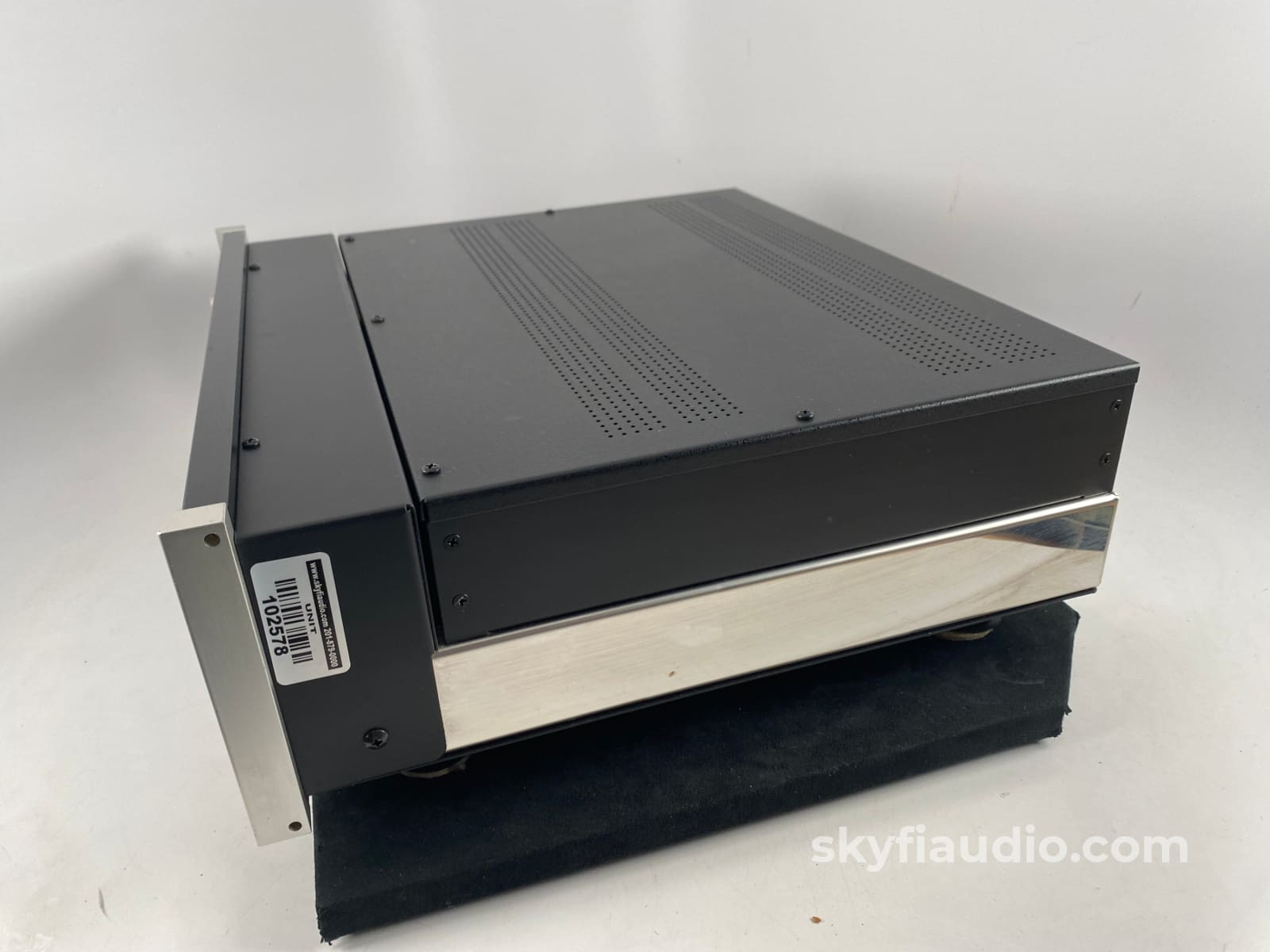 Mcintosh C48 Preamplifier With Built In Dac