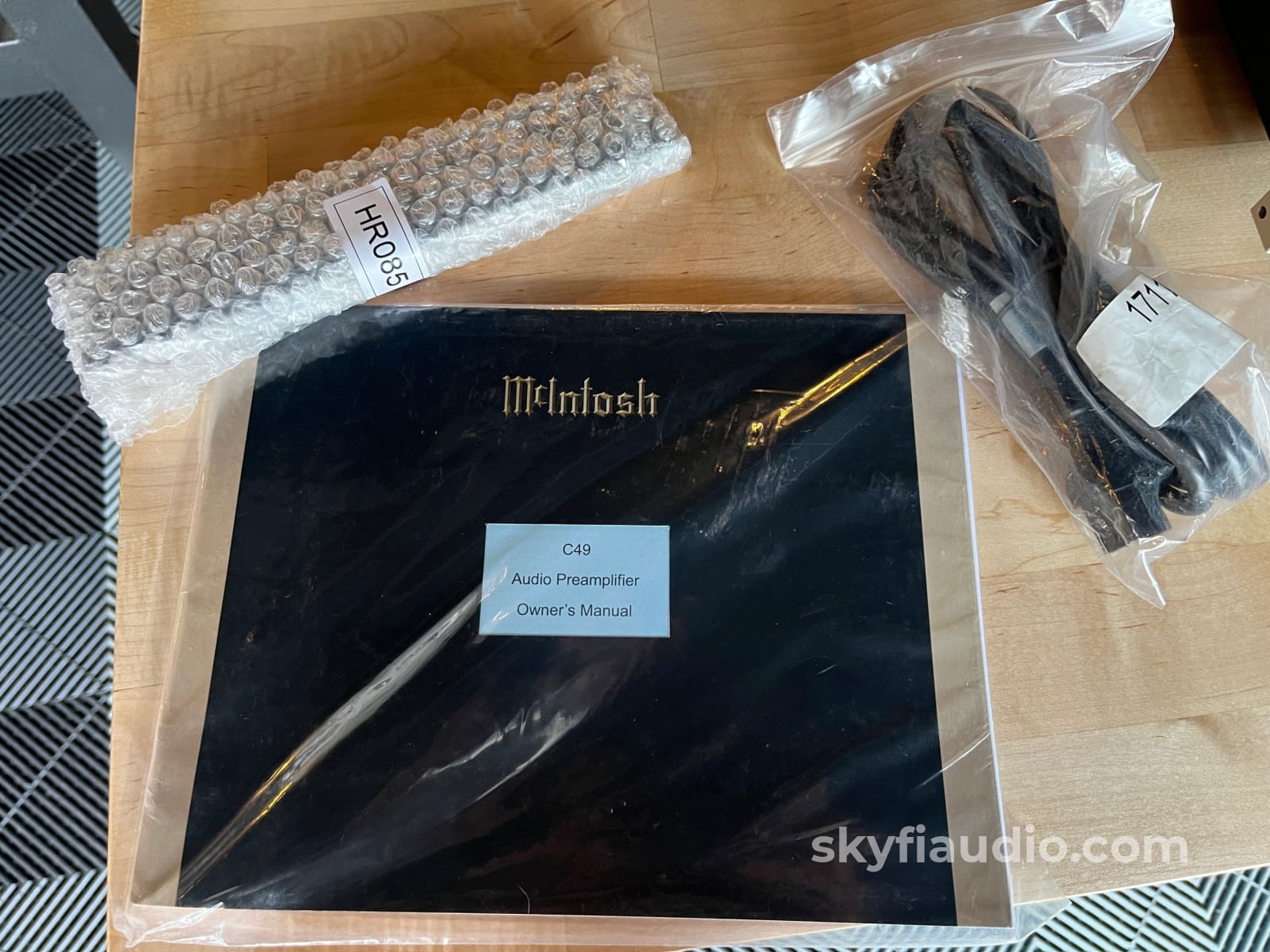 McIntosh C49 Solid State Preamp- Preloved Preamplifier