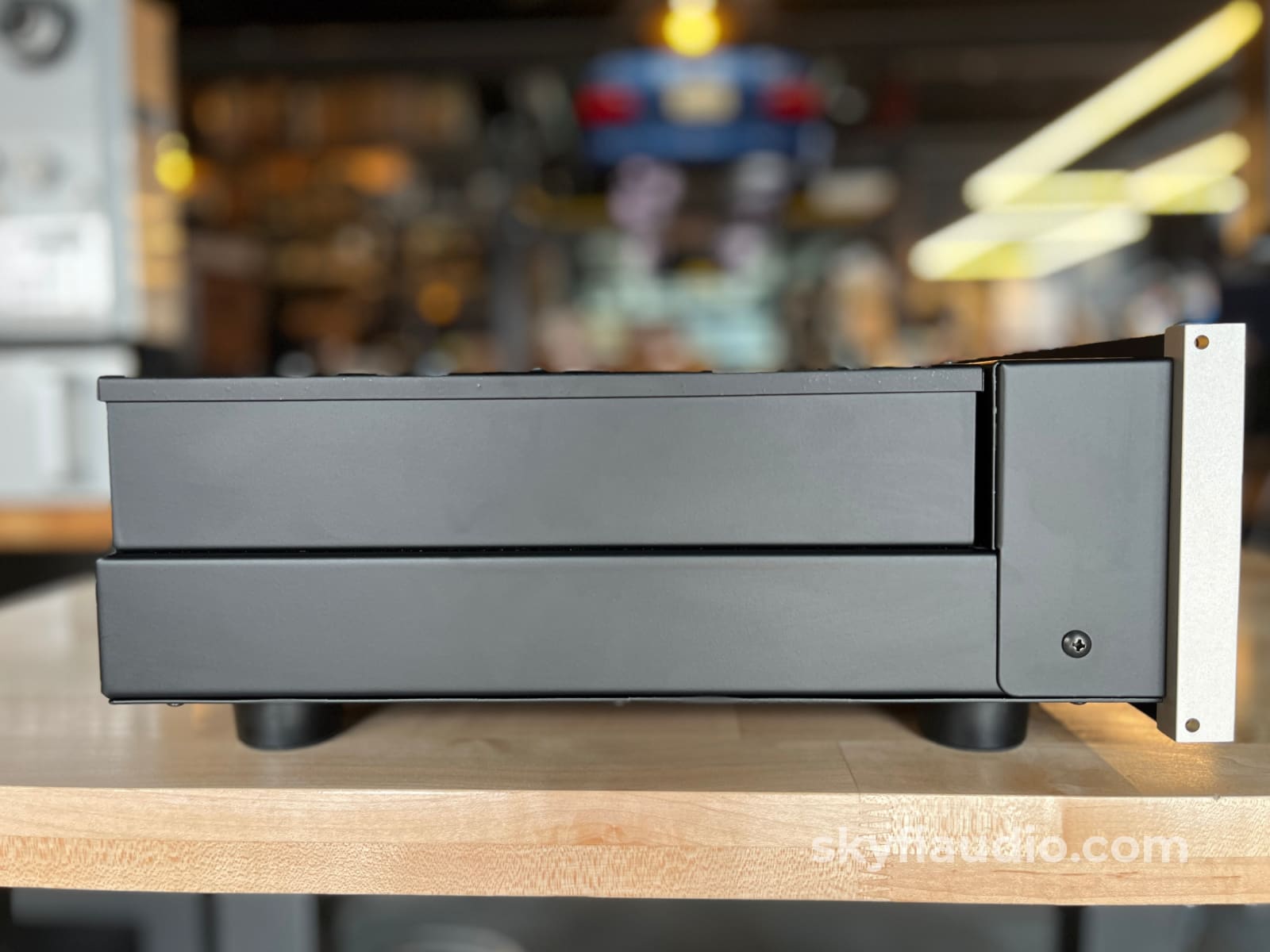 McIntosh C49 Solid State Preamp- Preloved Preamplifier