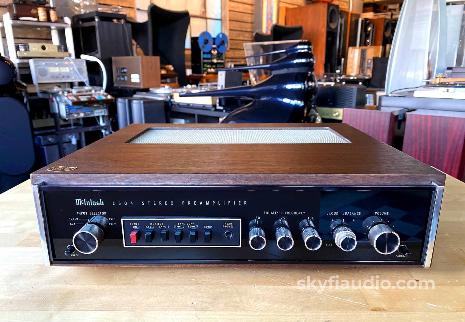 Mcintosh C504 Solid State Vintage Preamplifier With Wood Cabinet