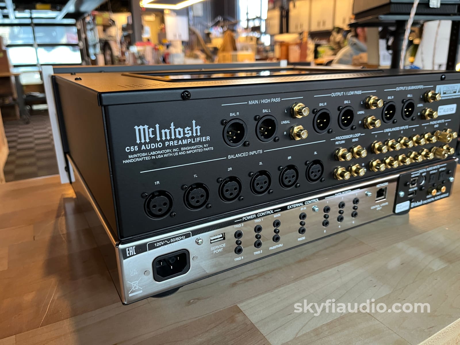 McIntosh C55 Solid State Preamplifier - Pre-loved CD + Digital