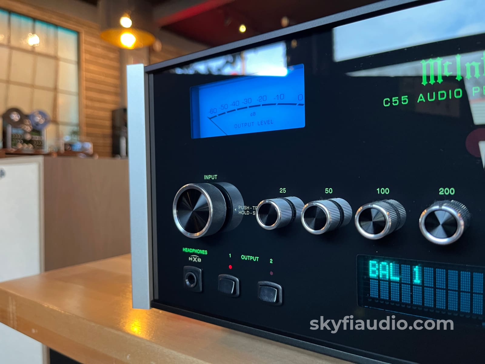 McIntosh C55 Solid State Preamplifier - Pre-loved CD + Digital