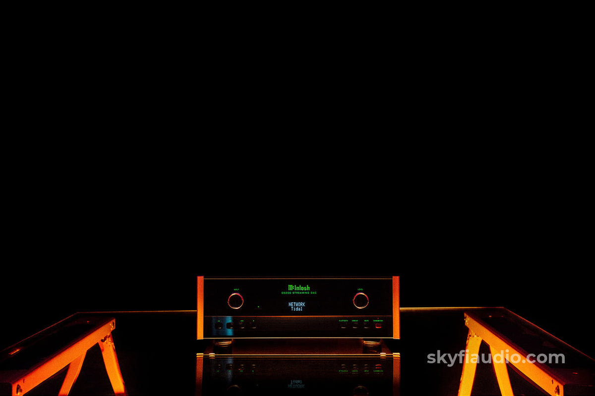 McIntosh DS200 Streaming DAC - New - CD + Digital