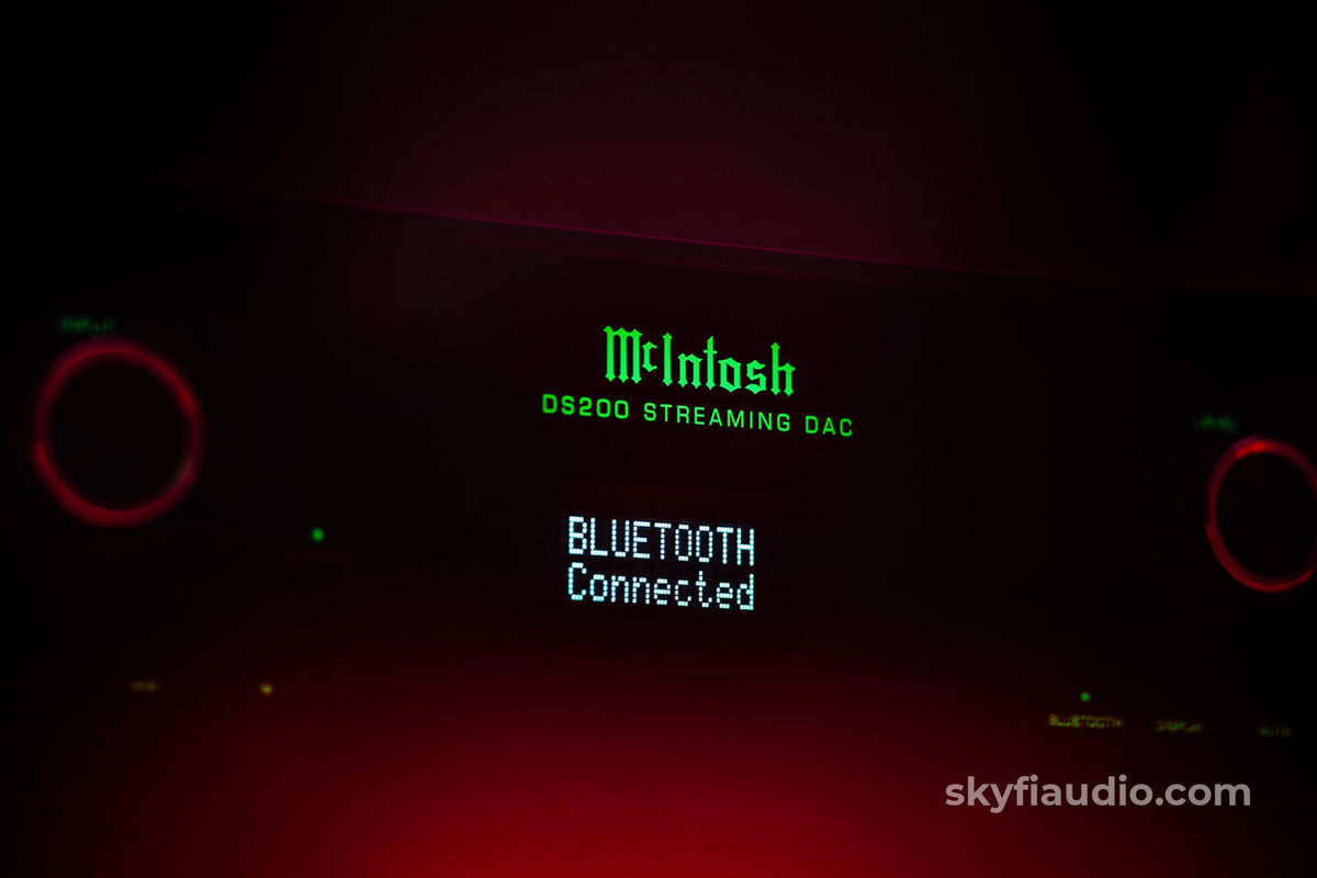 McIntosh DS200 Streaming DAC - New - CD + Digital