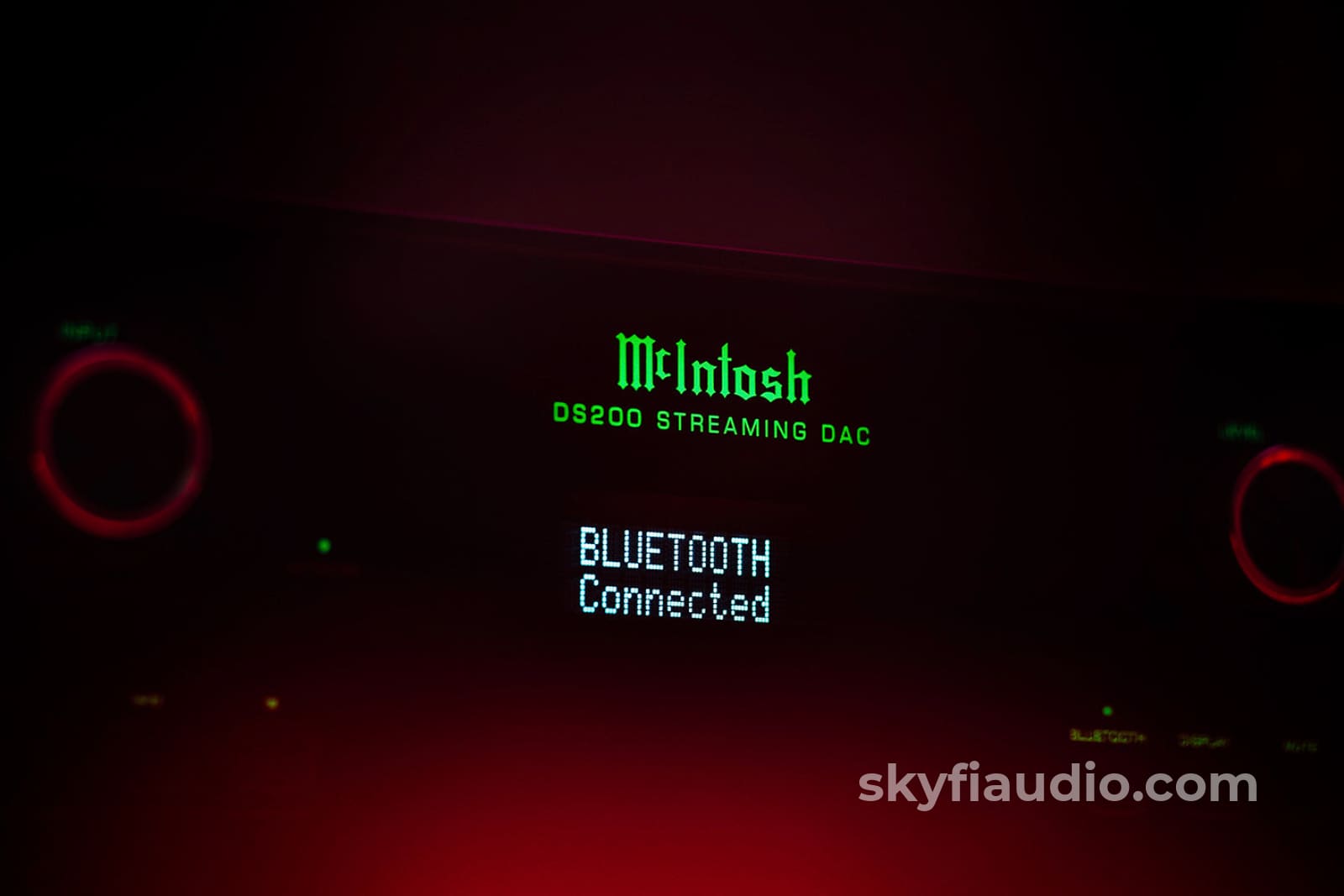 McIntosh DS200 Streaming DAC - New - CD + Digital