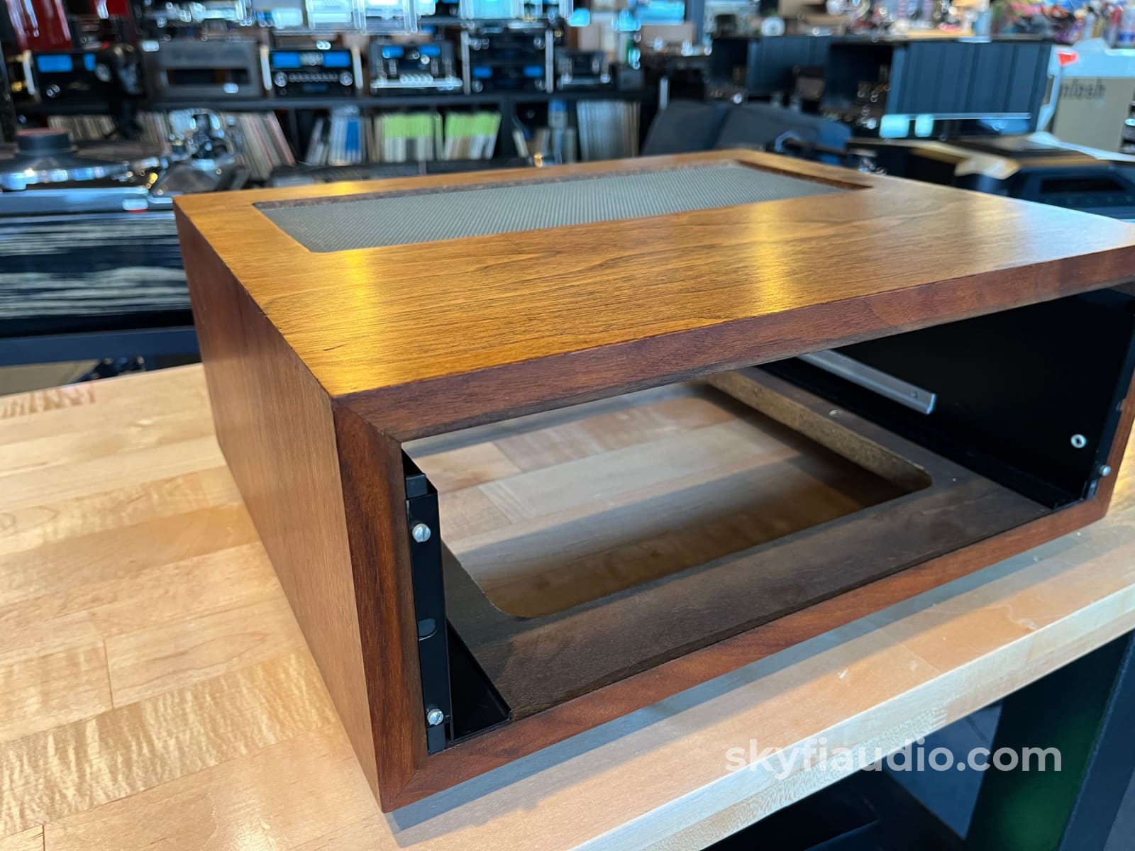 McIntosh L12 Slant Foot Cabinet 10’’ 12’’ Adjustable Panlocs - Accessory