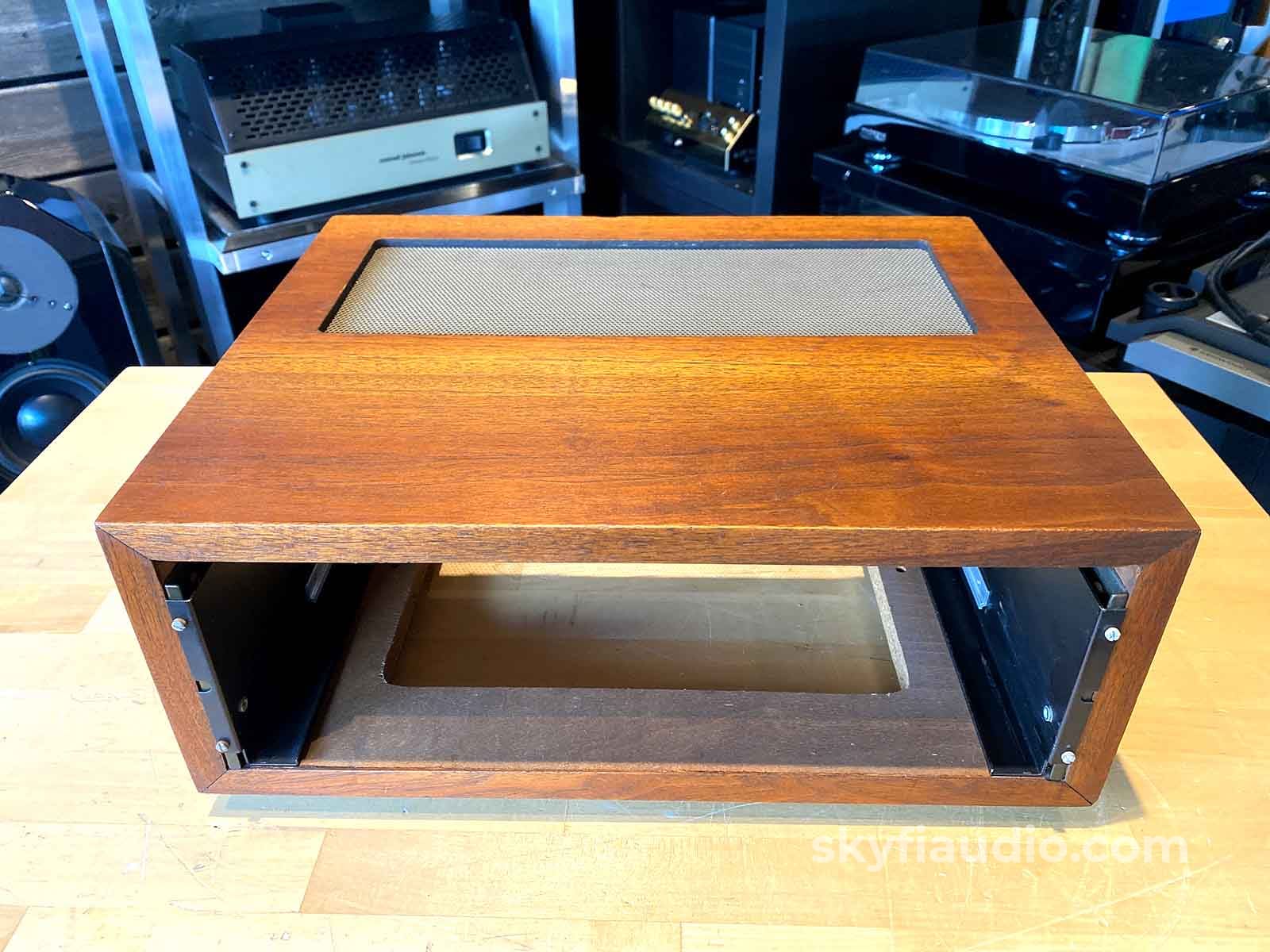 Mcintosh L12 Wood Cabinet - Slant Feet W/ 10 Or 12 Adjustable Panlocs Accessory